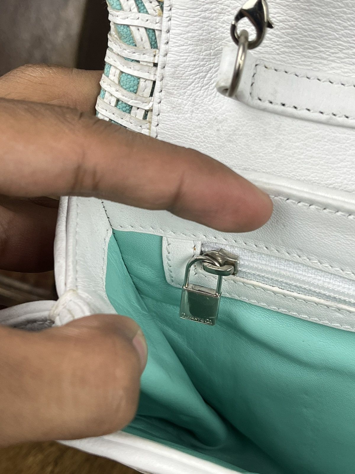 Designer × Tiffany & Co. Tiffany & Co Latice On Linen Flip Lock Shoulder / Clutch Bag Size ONE SIZE - 15 Thumbnail