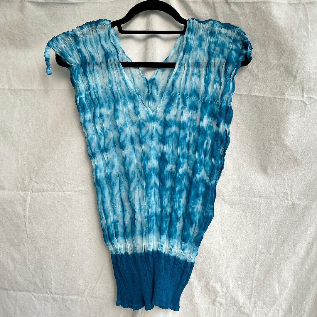 Pleats Please Issey Miyake Issey Miyake Pleated Tie-Dye Drawstring Vest Size M / US 6-8 / IT 42-44 - 1 Thumbnail