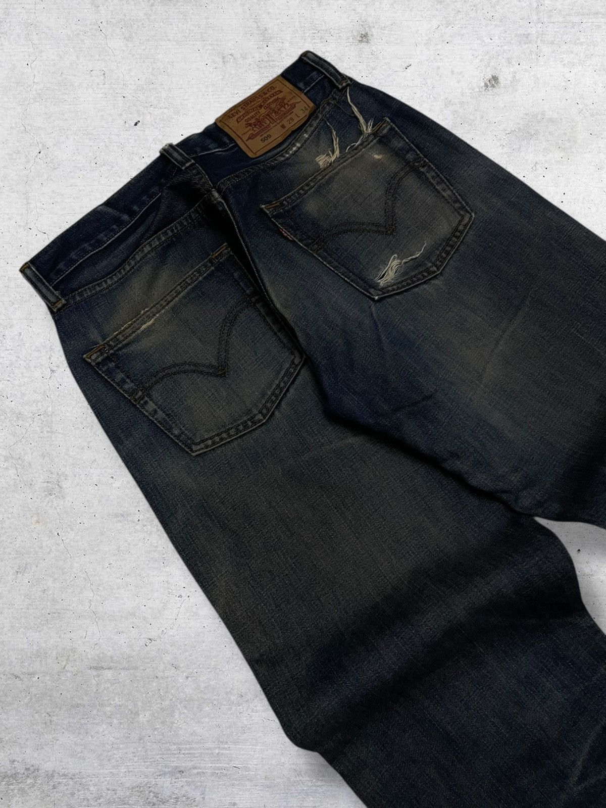 Levi's Vintage Clothing VINTAGE 509 LEVIS USA DESIGNER 90S OLD RIPPED DIRT OG DENIM Size US 27 - 14 Thumbnail