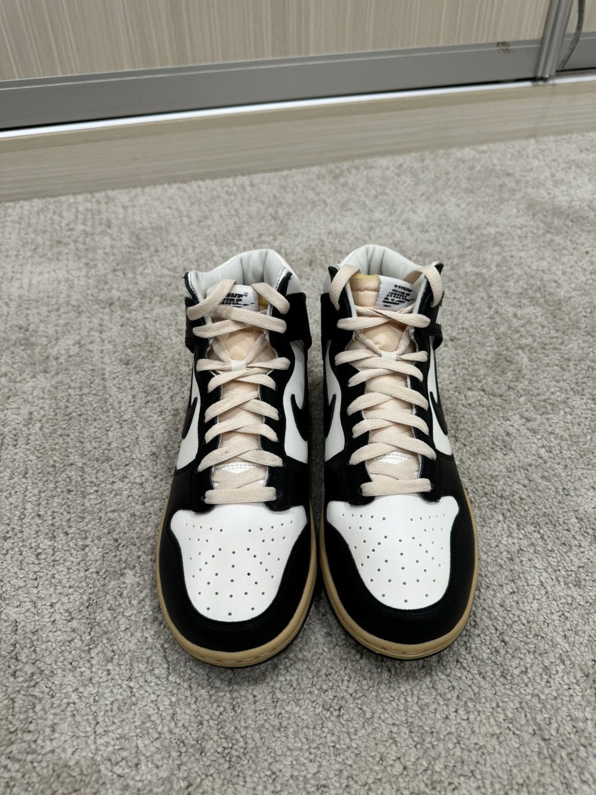 Nike Nike Dunk High OG SE W “Panda” Size US 8 / EU 41 - 10 Thumbnail