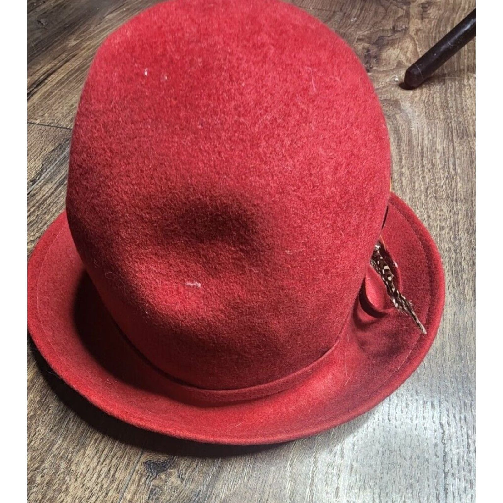 FELT VINTAGE Bollman 1960s Red Wool Womens Hat with Feathers One Size Size ONE SIZE - 5 Thumbnail