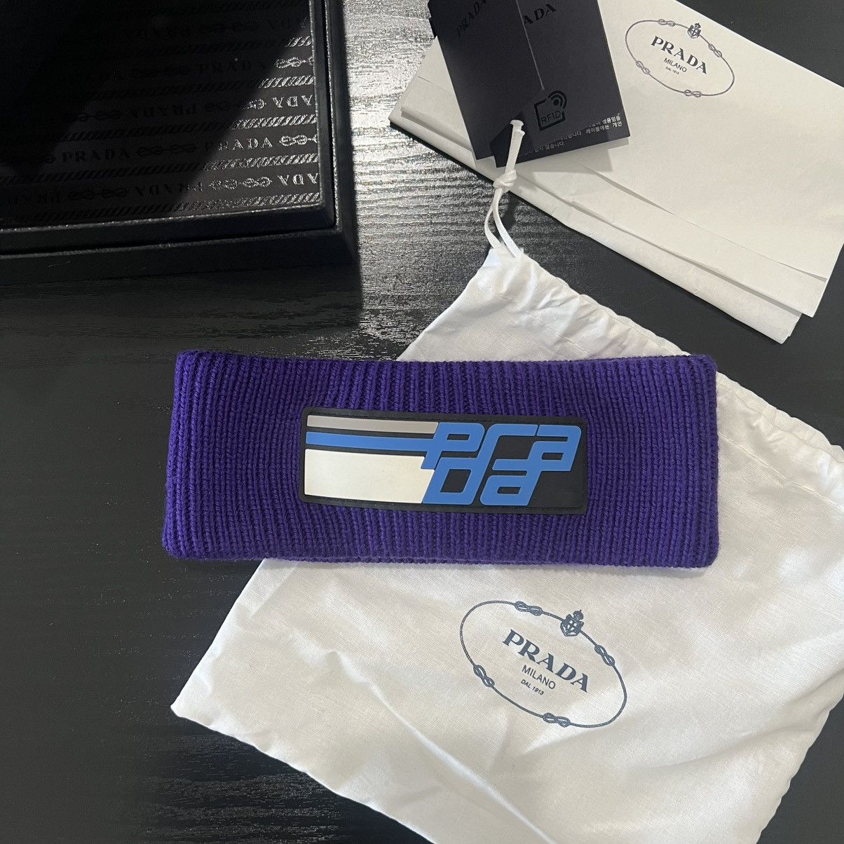 Prada Prada Wool AW18 Rubber Logo Patch Headband Size ONE SIZE - 1 Thumbnail