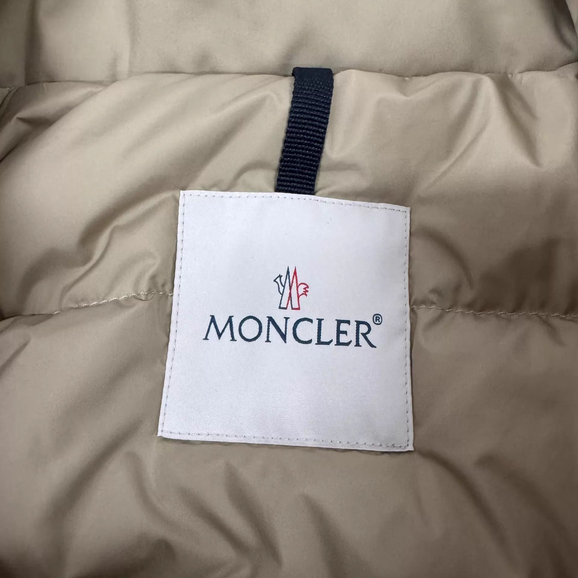 Moncler Moncler Luserna Logo Sleeve Puffer Jacket 99 New 3 Unisex Size M / US 6-8 / IT 42-44 - 6 Thumbnail