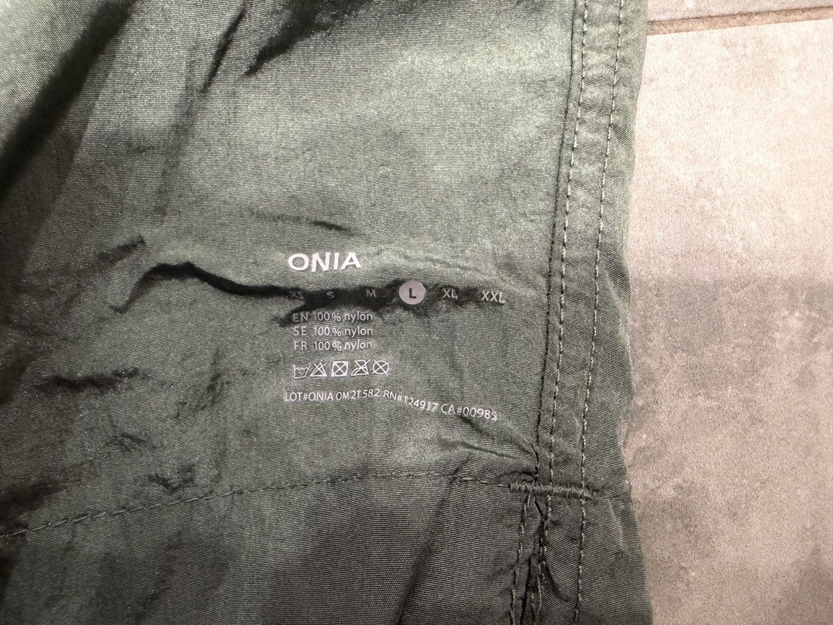 Onia Onia Nylon Crinkle Multi Functional Shorts in Pine Size US 32 / EU 48 - 4 Thumbnail