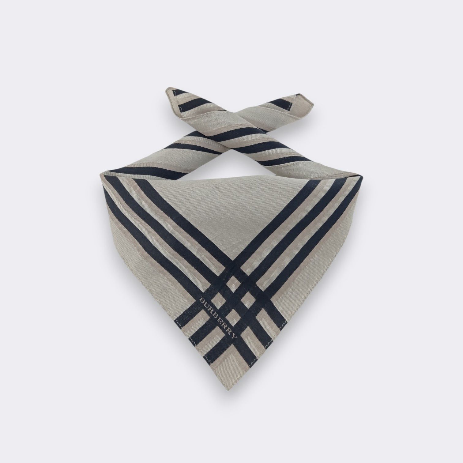 Burberry Vintage Burberry Handkerchief Neckerchief Bandana H229E Size ONE SIZE - 1 Thumbnail