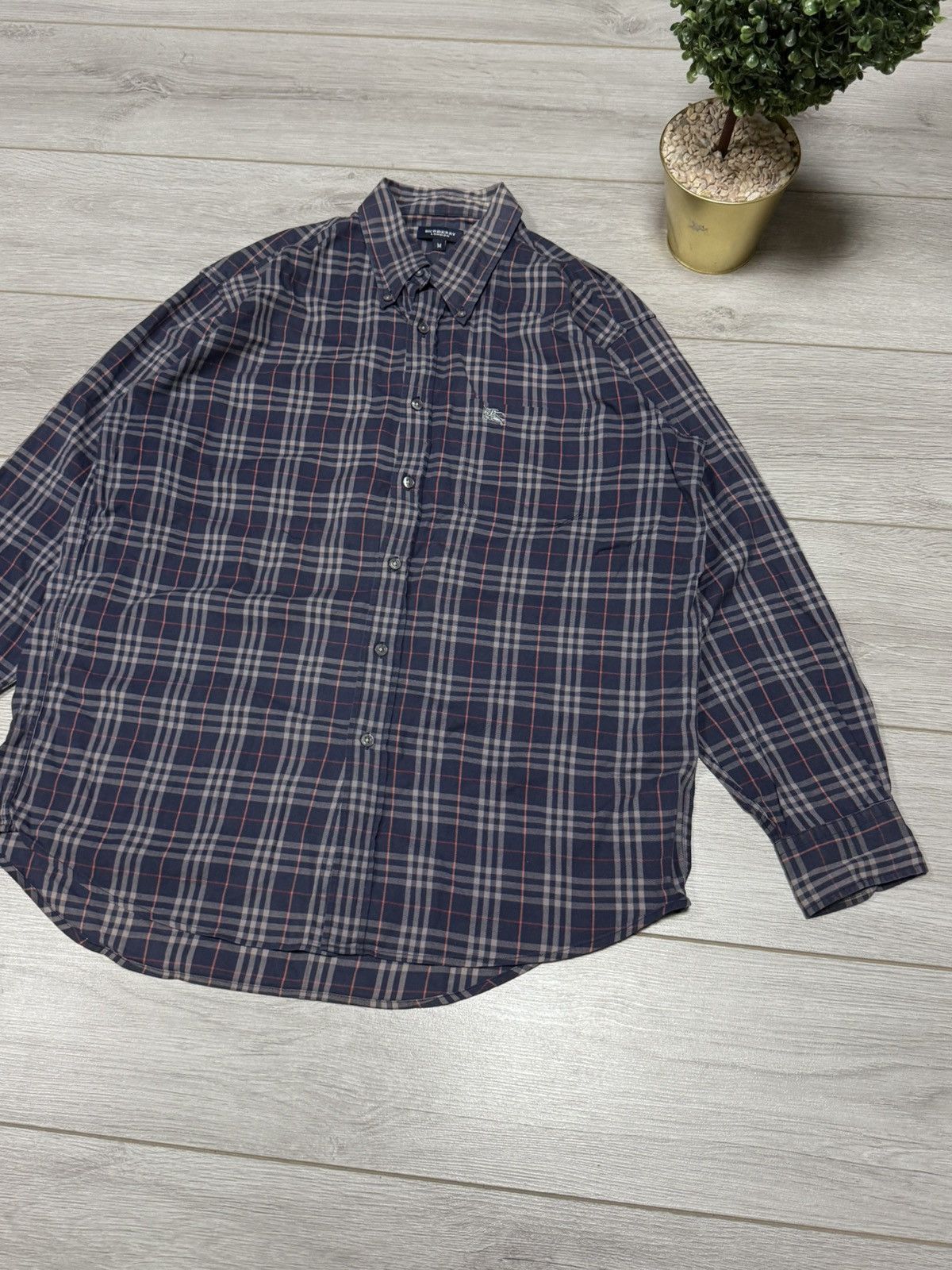 Burberry Burberry vintage dark blue nova check shirt buttons Size US M / EU 48-50 / 2 - 3 Thumbnail