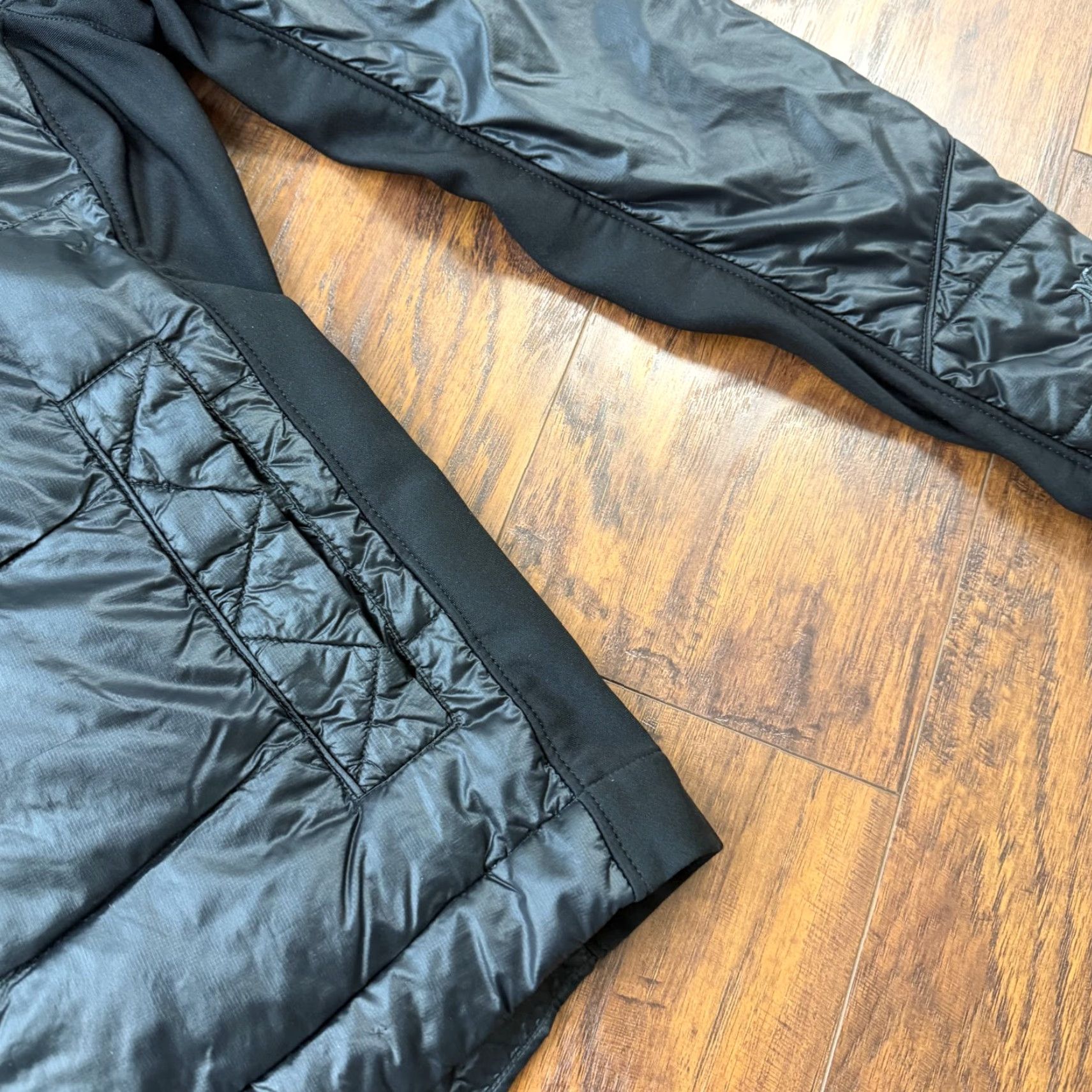 Marmot Marmot Womens Jacket S Black Down Puffer Hooded Full Zip 700 Fill Lightweight Casual Travel Size S / US 4 / IT 40 - 4 Thumbnail
