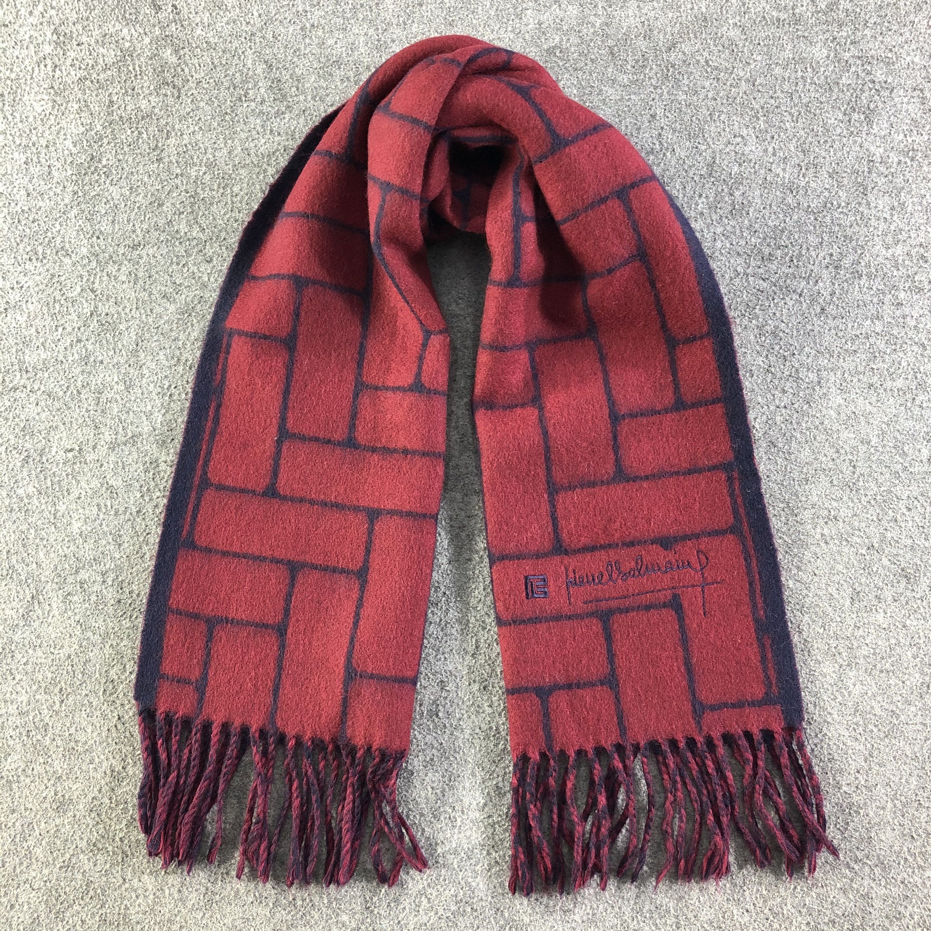 Pierre Balmain Pierre Balmain Scarf / Muffler / Neckwear Size ONE SIZE - 1 Thumbnail