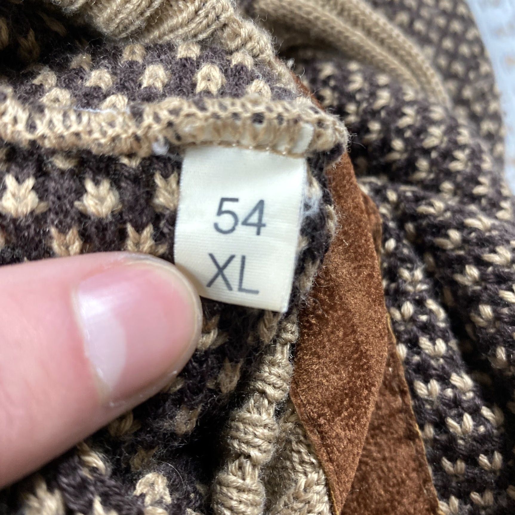Vintage VINTAGE Bachrach Italy Suede Accents Pullover Sweater Brown Size XL Men's Size US XL / EU 56 / 4 - 8 Thumbnail