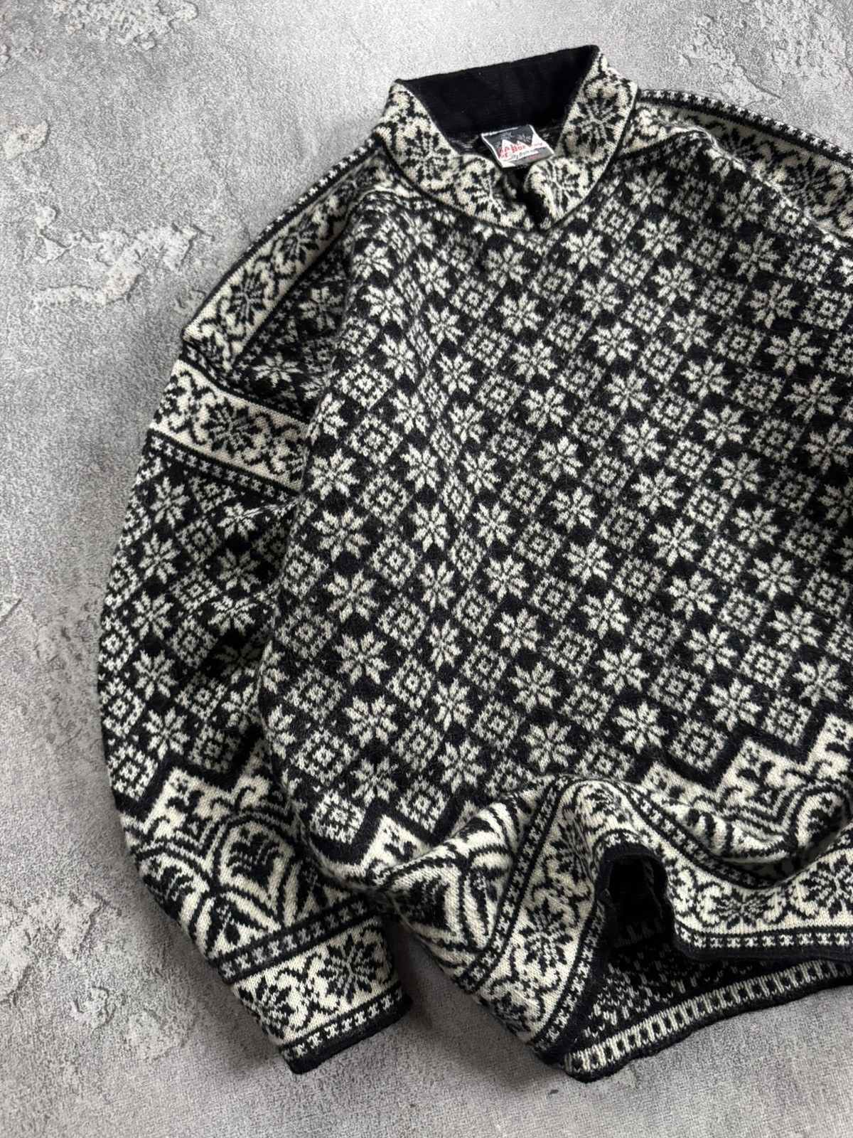 Dale Of Norway Dale Of Norway🇳🇴 M/size wool vintage retro aztec sweater knit Size US M / EU 48-50 / 2 - 3 Thumbnail