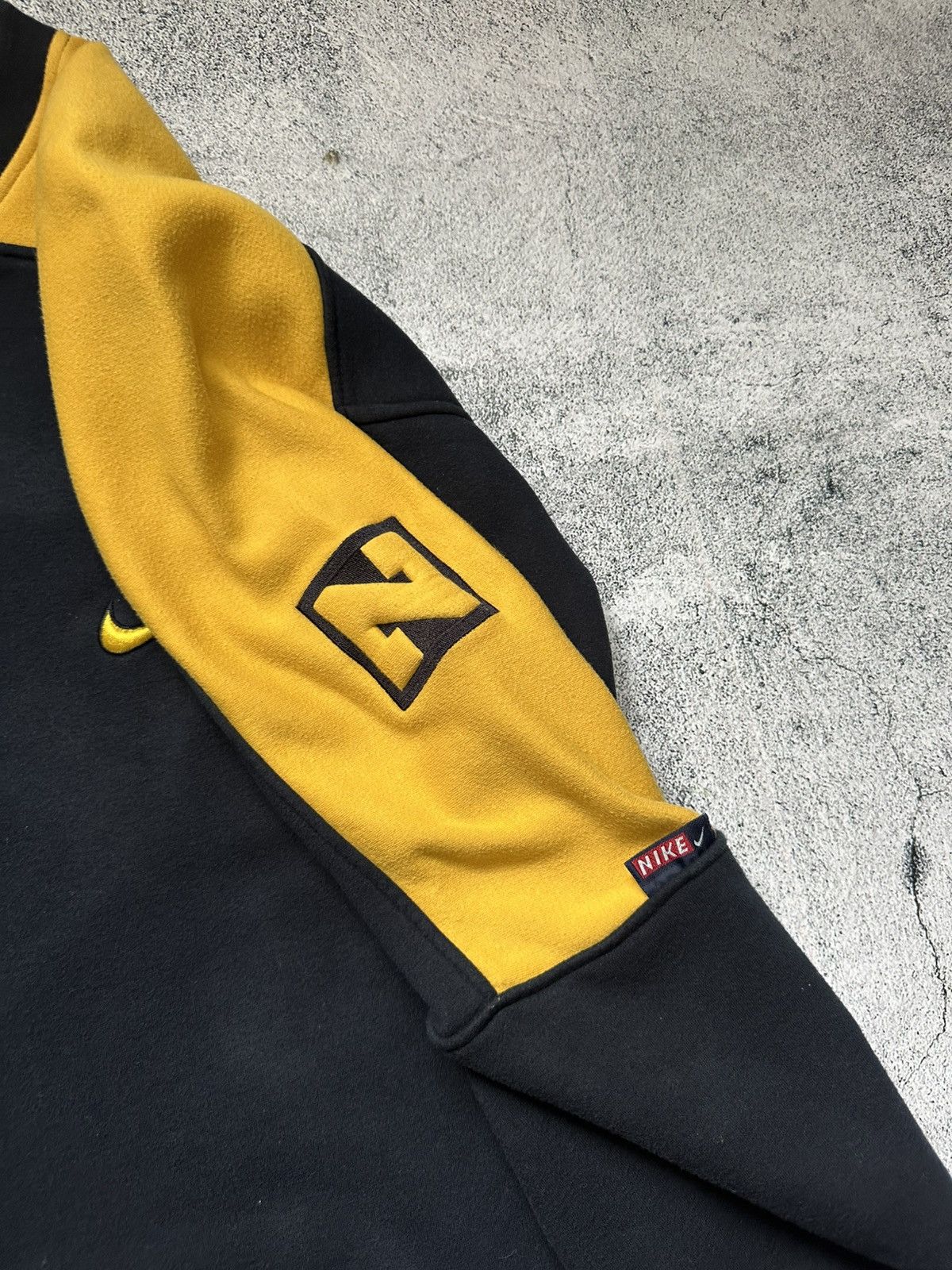 Nike Made in USA Nike Sweatshirt Oversize Fit Yellow Logo Size US L / EU 52-54 / 3 - 10 Thumbnail