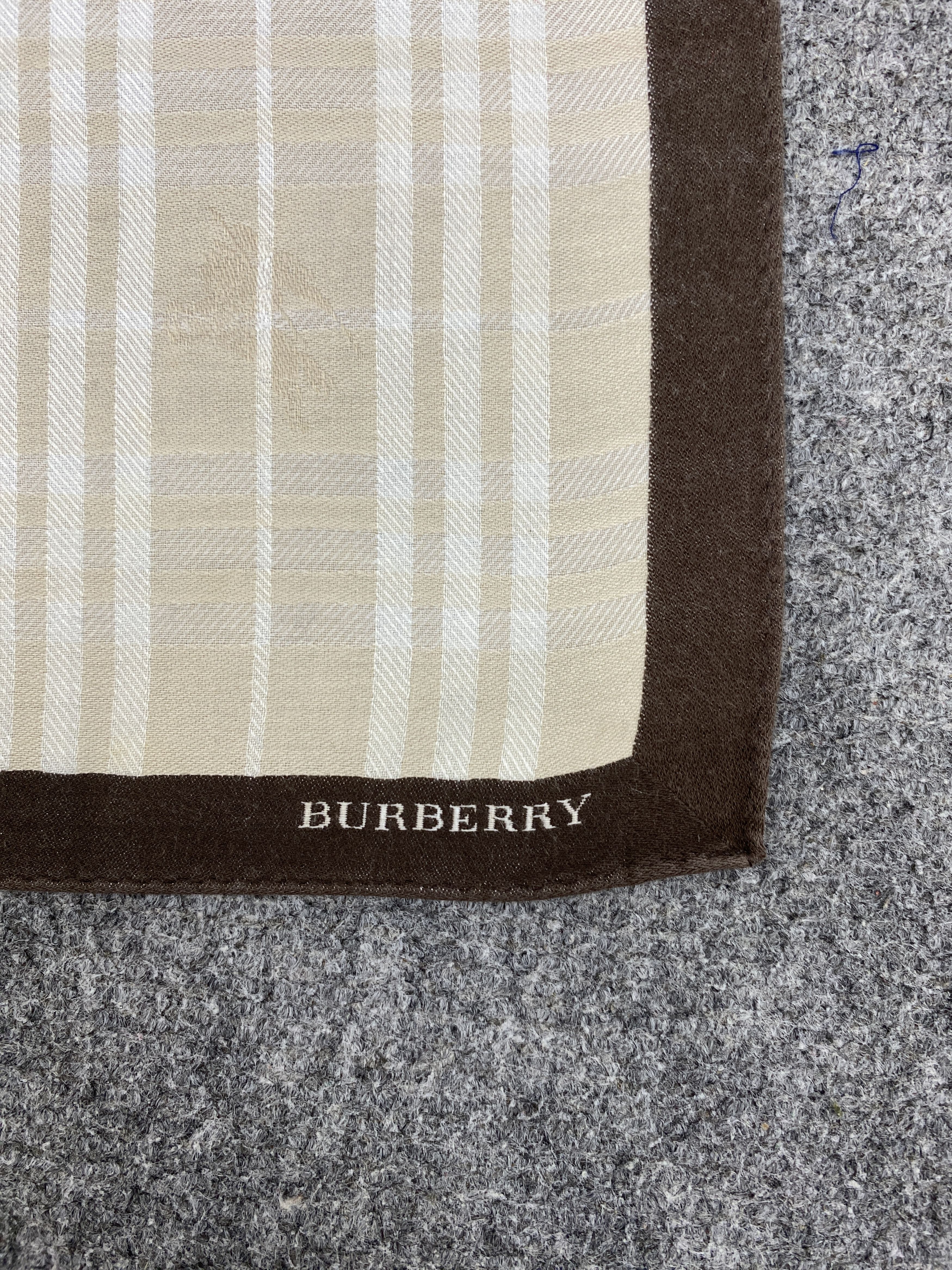 Burberry Burberrys Handkerchief / Bandana / Neckerchief Size ONE SIZE - 5 Thumbnail