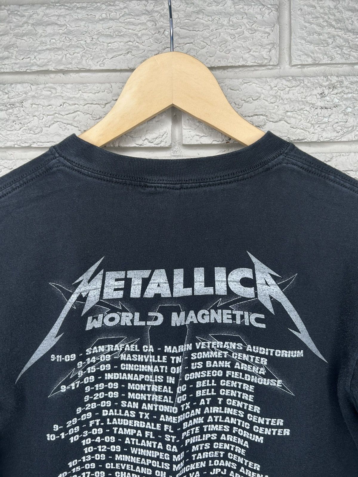 Band Tees Vintage Metallica 08 World Magnetic Skull Tour T Shirt Size US M / EU 48-50 / 2 - 6 Thumbnail