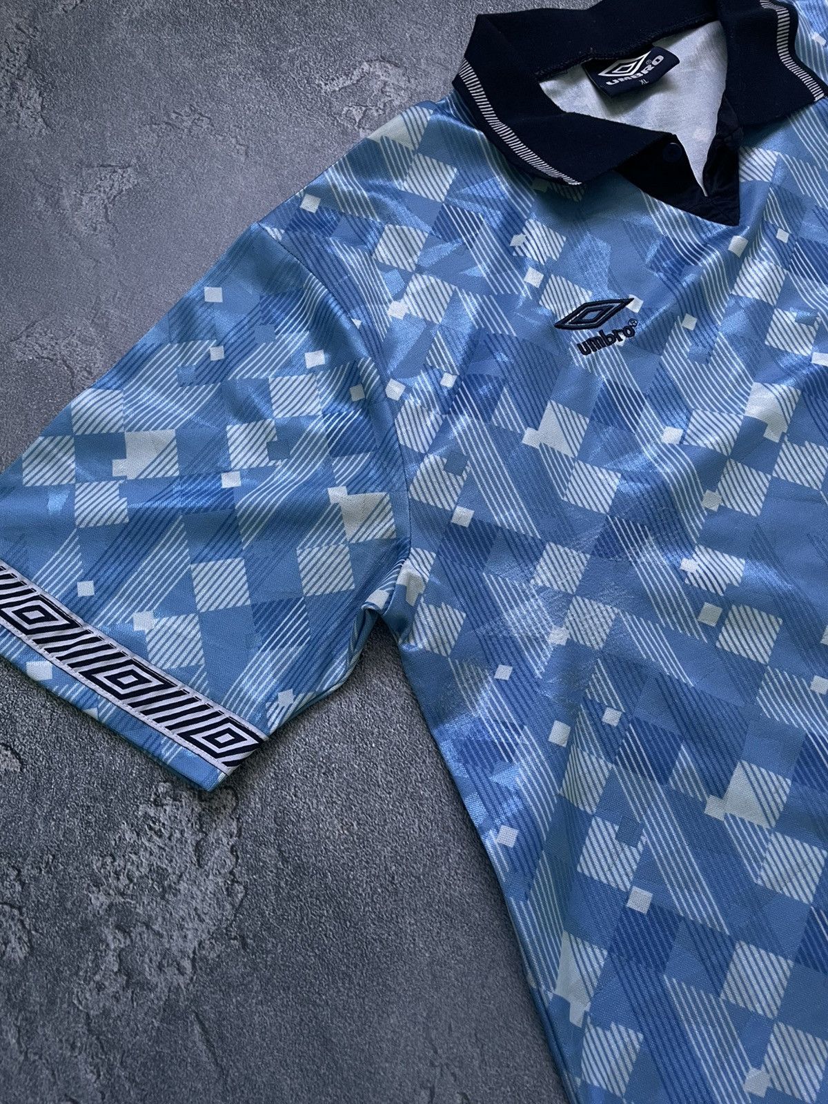 Umbro Vintage England 1990/1992 Football Jersey Size US XL / EU 56 / 4 - 3 Thumbnail