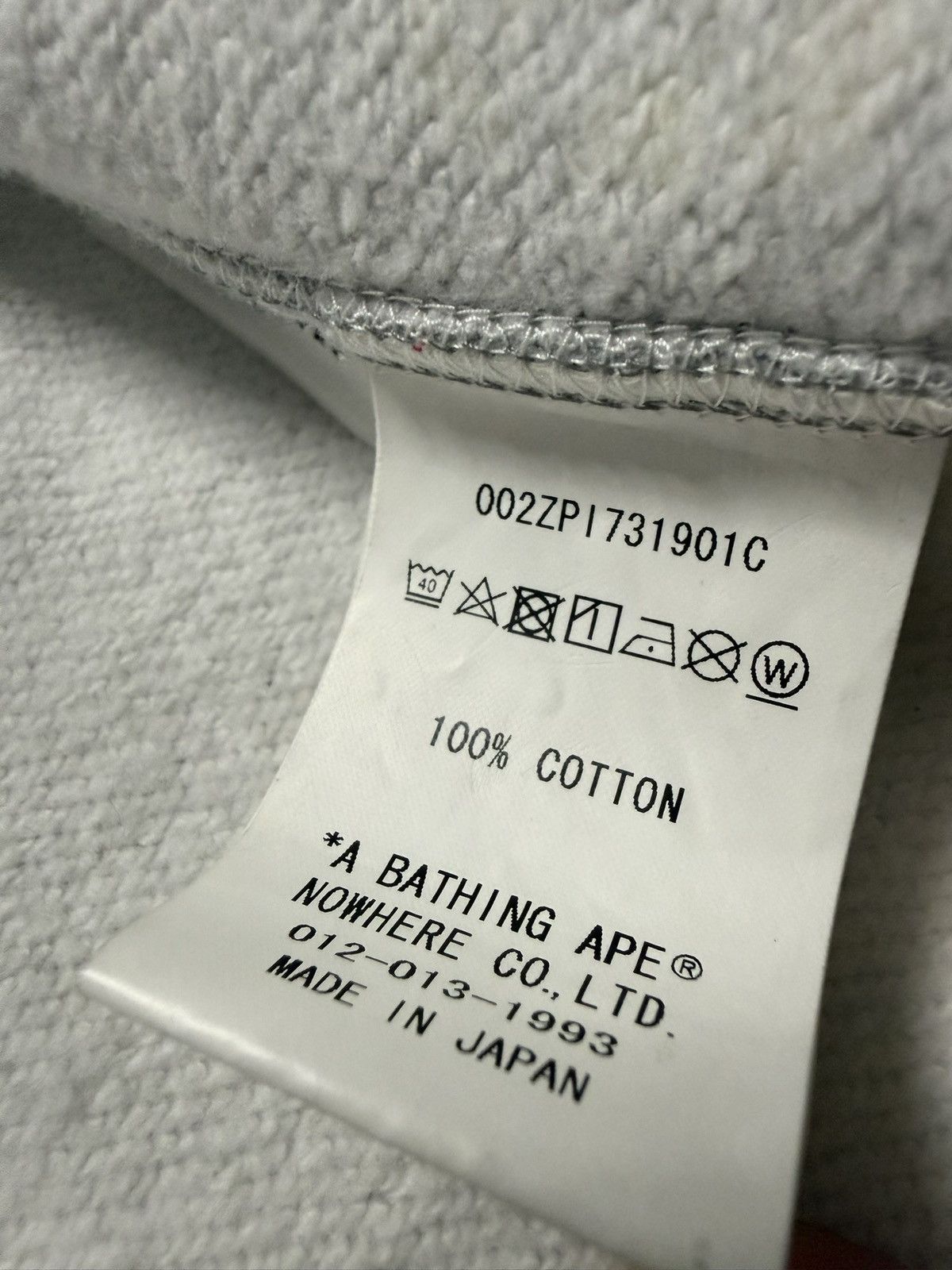 Bape BAPE x Minions grey shark hoodie Size US L / EU 52-54 / 3 - 15 Thumbnail