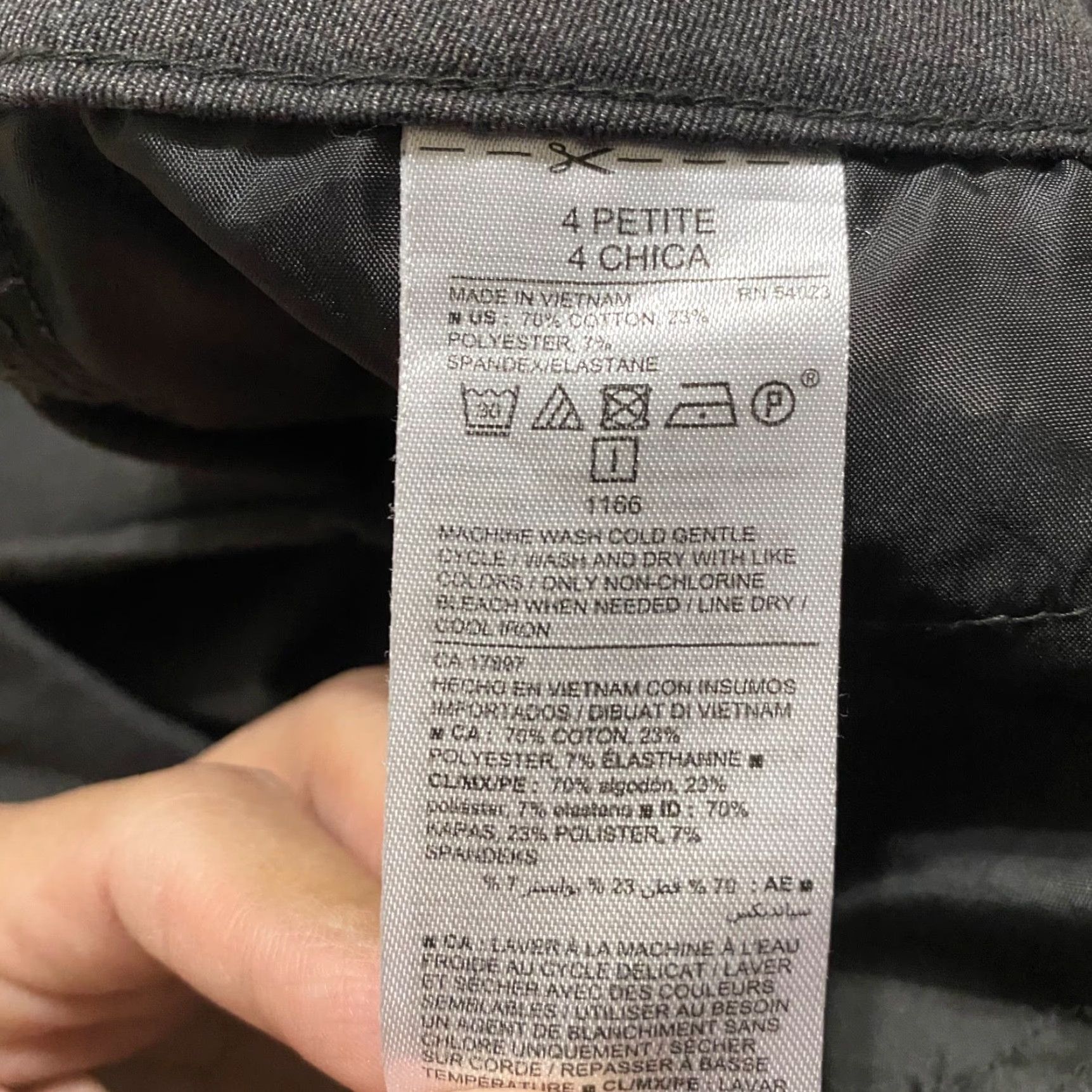 Old Navy Old Navy Womens Dress Pants Gray Pixie Skinny Low Rise 4P Petite Pants Mens Womens Girls 3065 Size 27" / US 4 / IT 40 - 4 Thumbnail