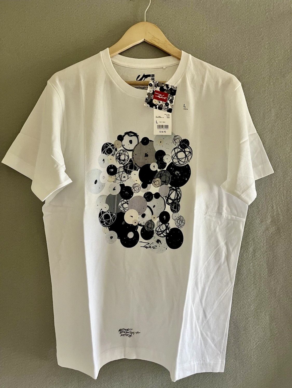Futura × Uniqlo Futura x Uniqlo "Orb Cluster" Tee Size US L / EU 52-54 / 3 - 1 Preview