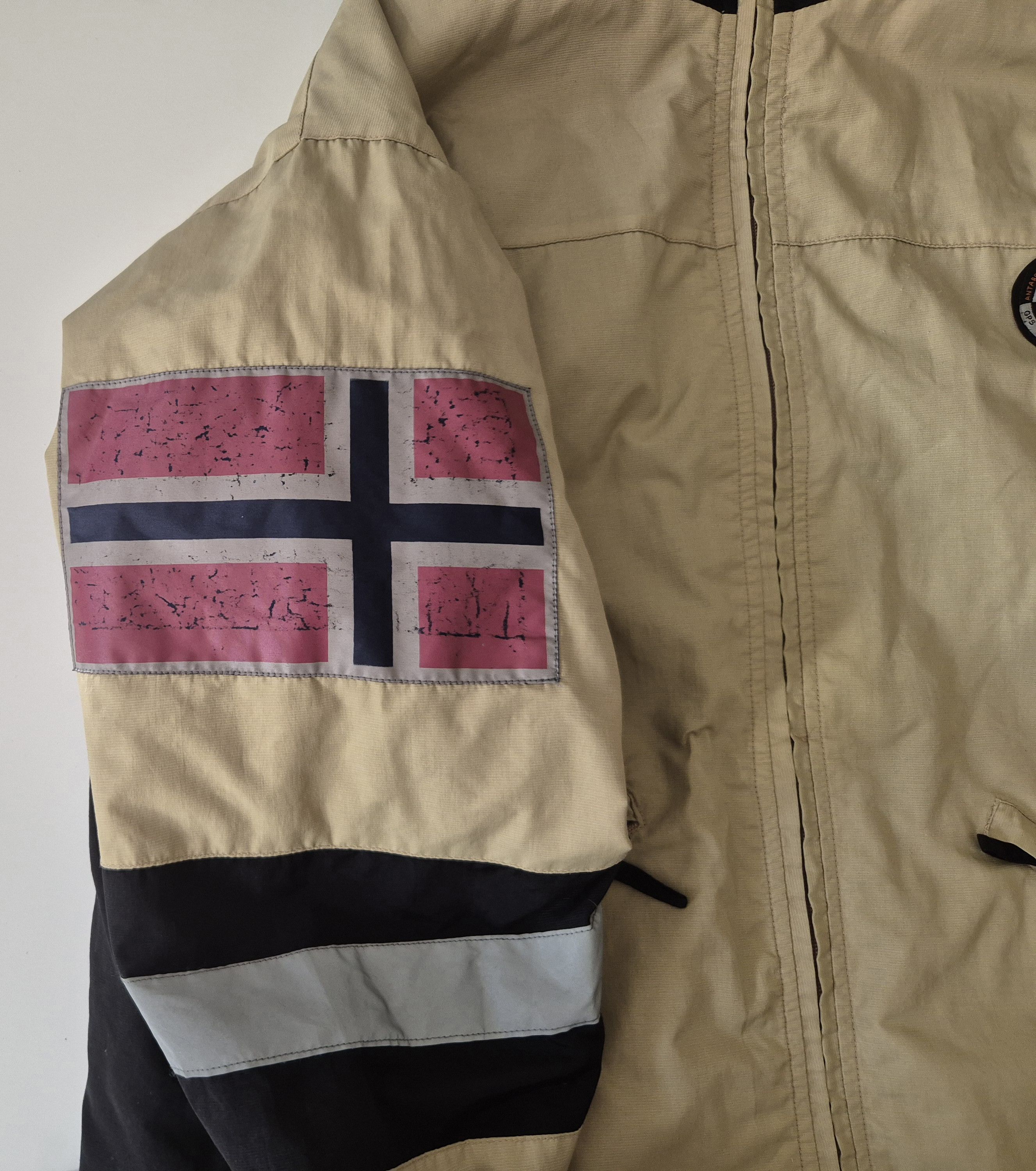 Napapijri Napapijri Rare Casual Parka Vintage Retro Jacket size XL Size US XL / EU 56 / 4 - 3 Thumbnail