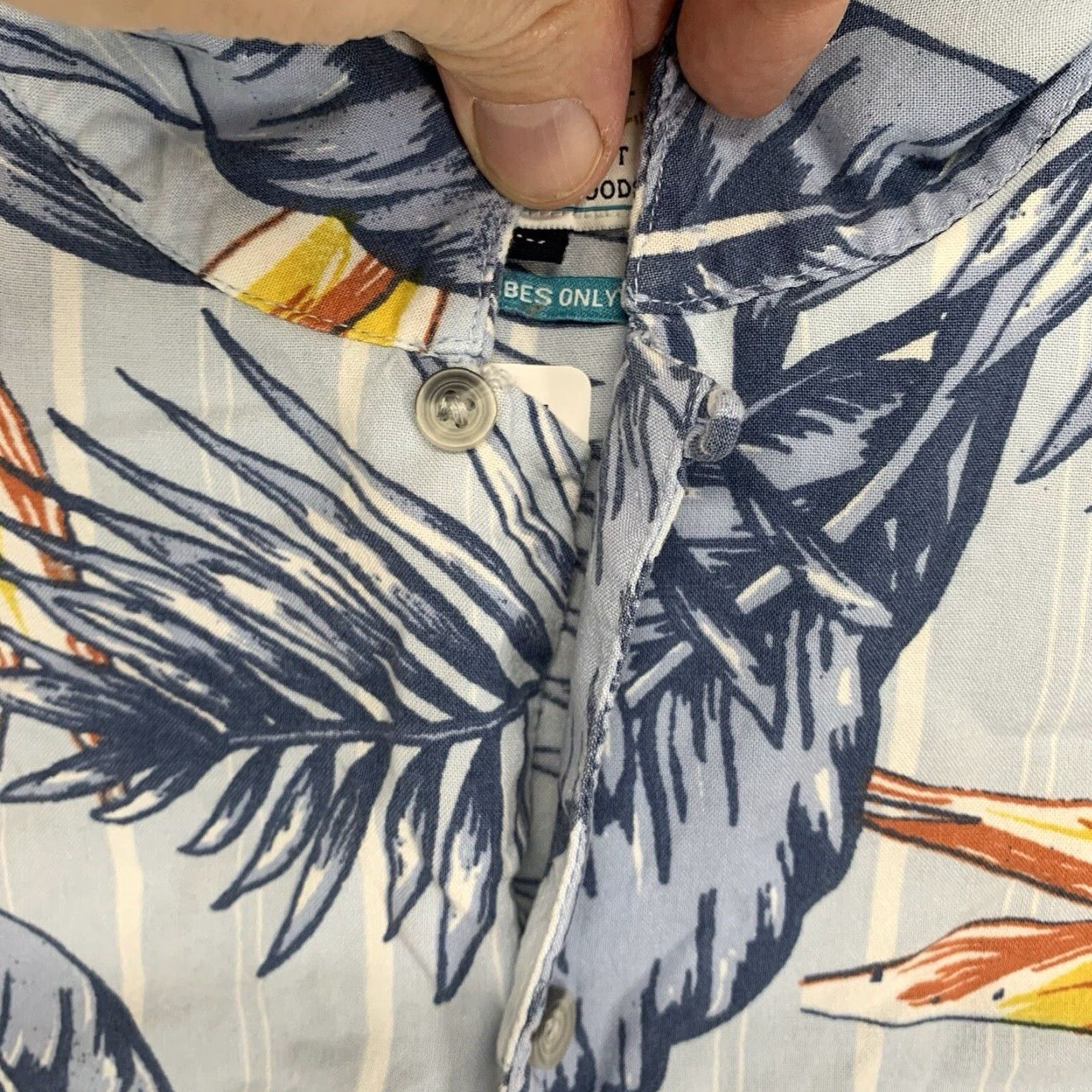 Paradise VINTAGE Hawaiian Shirt Men Medium Light Blue Palm Birds of Paradise 100% Rayon Casual Summer Size US M / EU 48-50 / 2 - 7 Thumbnail