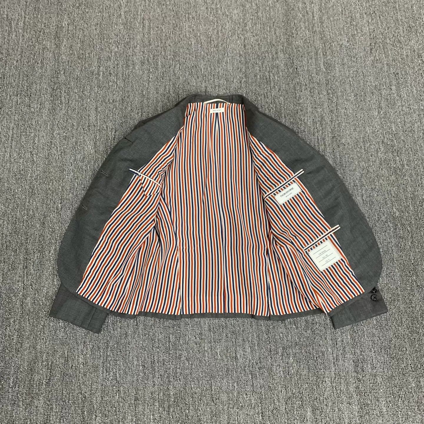 Thom Browne THOM BROWNE gray wool-silk suit jacket 40 98 New Size S / US 4 / IT 40 - 7 Thumbnail