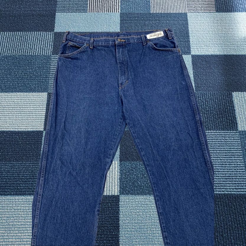 Dickies Dickies Jeans Shirt? No, it's Men's 42X32 Dickies Regular Fit Straight Leg Dark Wash Denim Jeans C993RNB Size US 42 / EU 58 - 1 Thumbnail