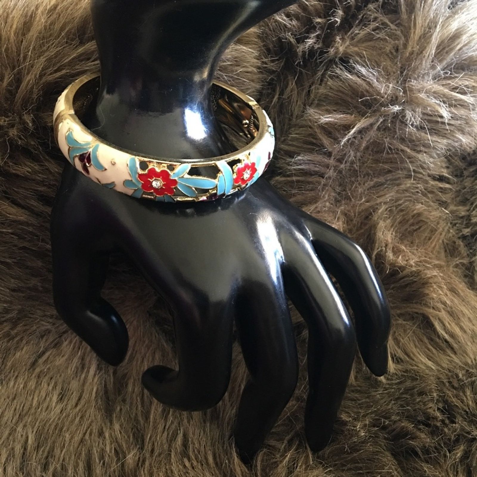 Jewelry Gold tone floral enamel and rhinestone bracelet Size ONE SIZE - 3 Thumbnail