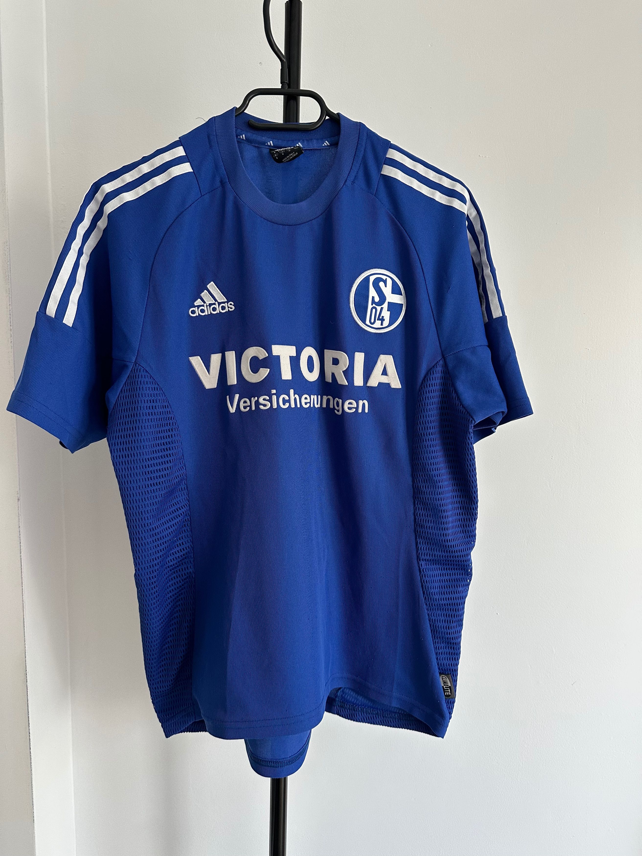 Adidas Japan 2002/04 Home Soccer Jersey - Shunsuke Nakamura 381414
