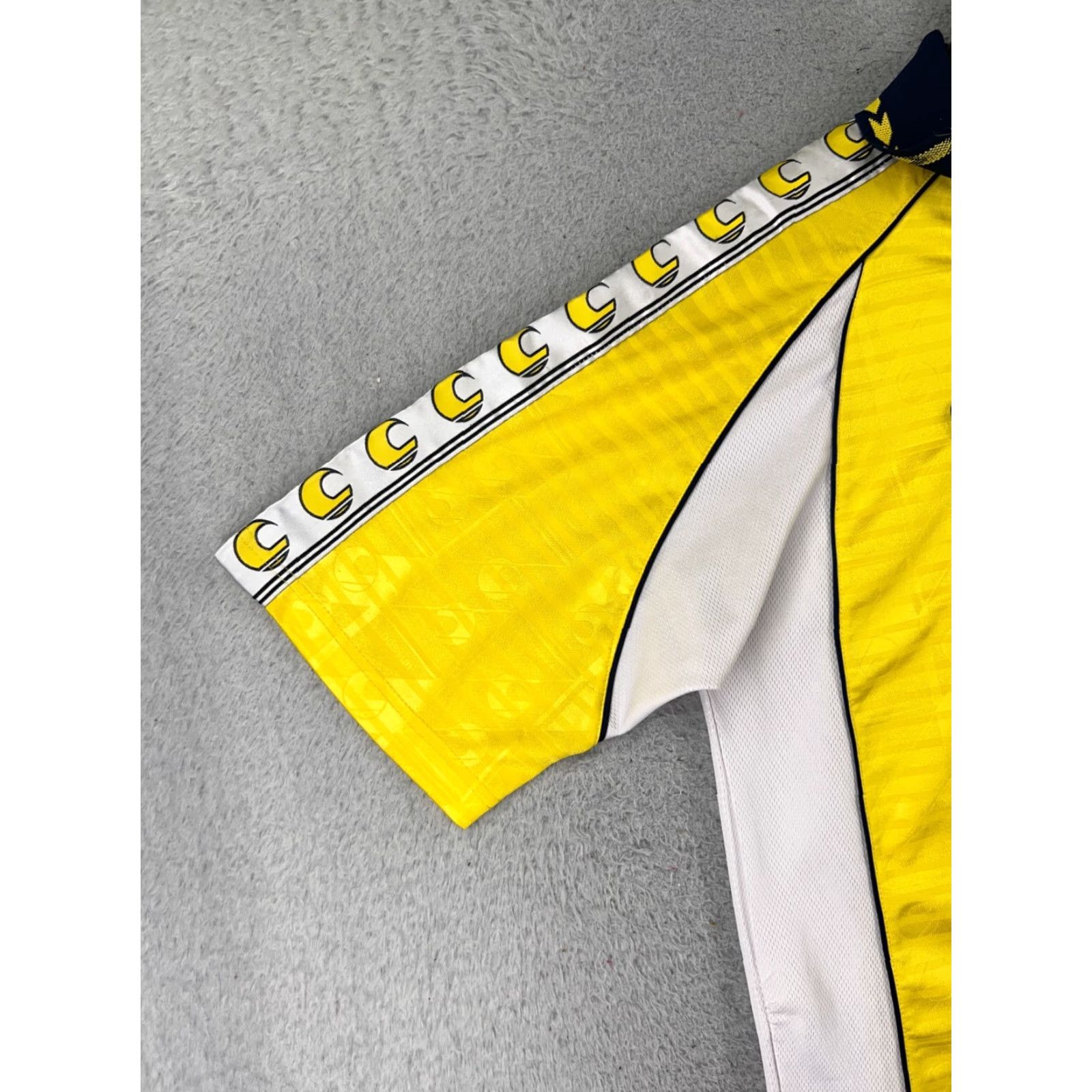 Vintage Uhlsport Jersey Mens Medium Yellow White Collar Soccer Futbol Polyester Shirt Mens M Yellow Logo Outdoor Football Soccer Size US M / EU 48-50 / 2 - 3 Thumbnail