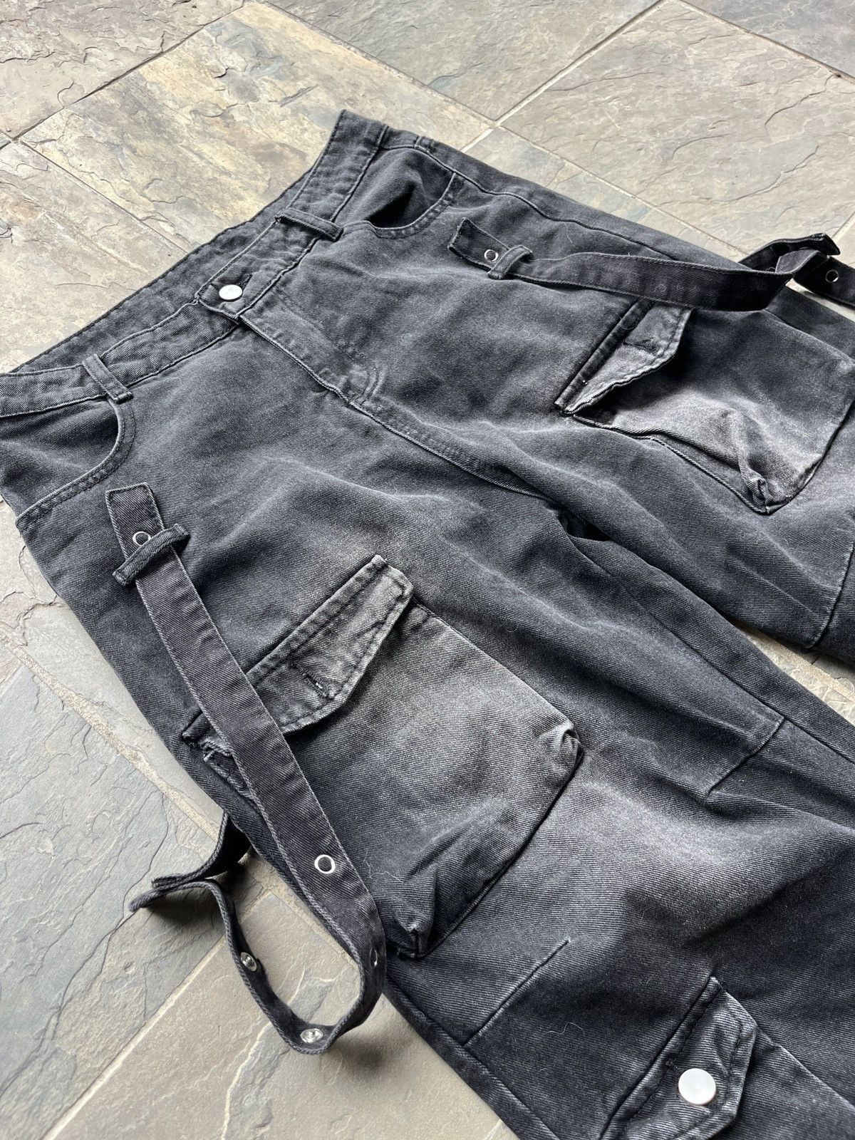 image of Y2K Streetwear Multiple Pockets Black Baggy Cargo Denim in Washed Black, Men's (Size 35)
