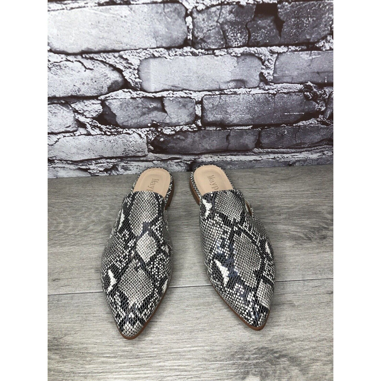 Other Maypie Ivory Black Snake Skin Print Pointed Toe Flats Mules Size US 7 / IT 37 - 17 Thumbnail
