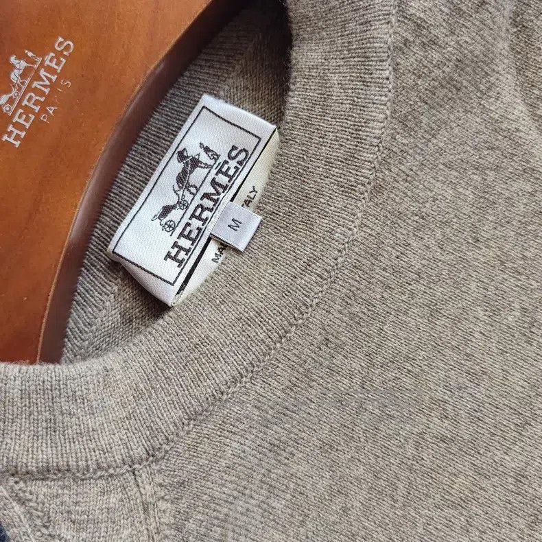 Hermes Hermes Khaki Arm Knit Jacquard Wool Sweater Size US M / EU 48-50 / 2 - 4 Thumbnail