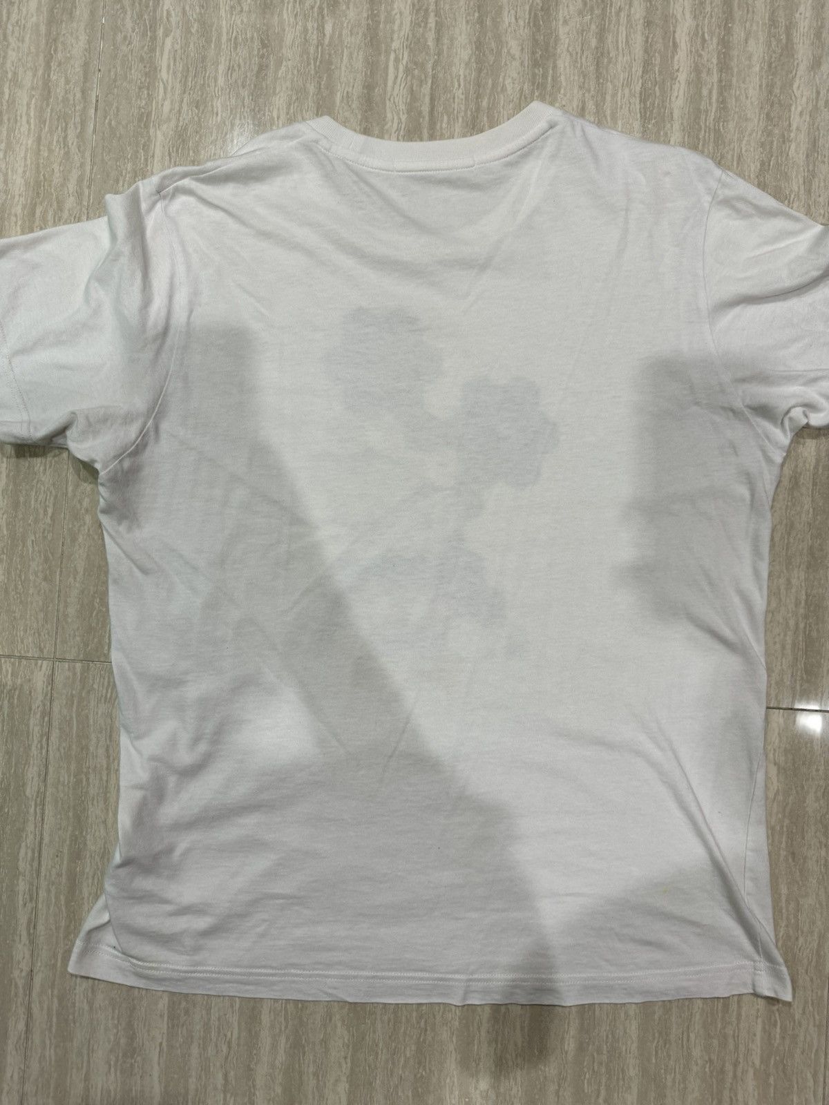 Disney Mickey mouse cube Uniqlo x Disney White Shirt L Size Size US L / EU 52-54 / 3 - 9 Thumbnail
