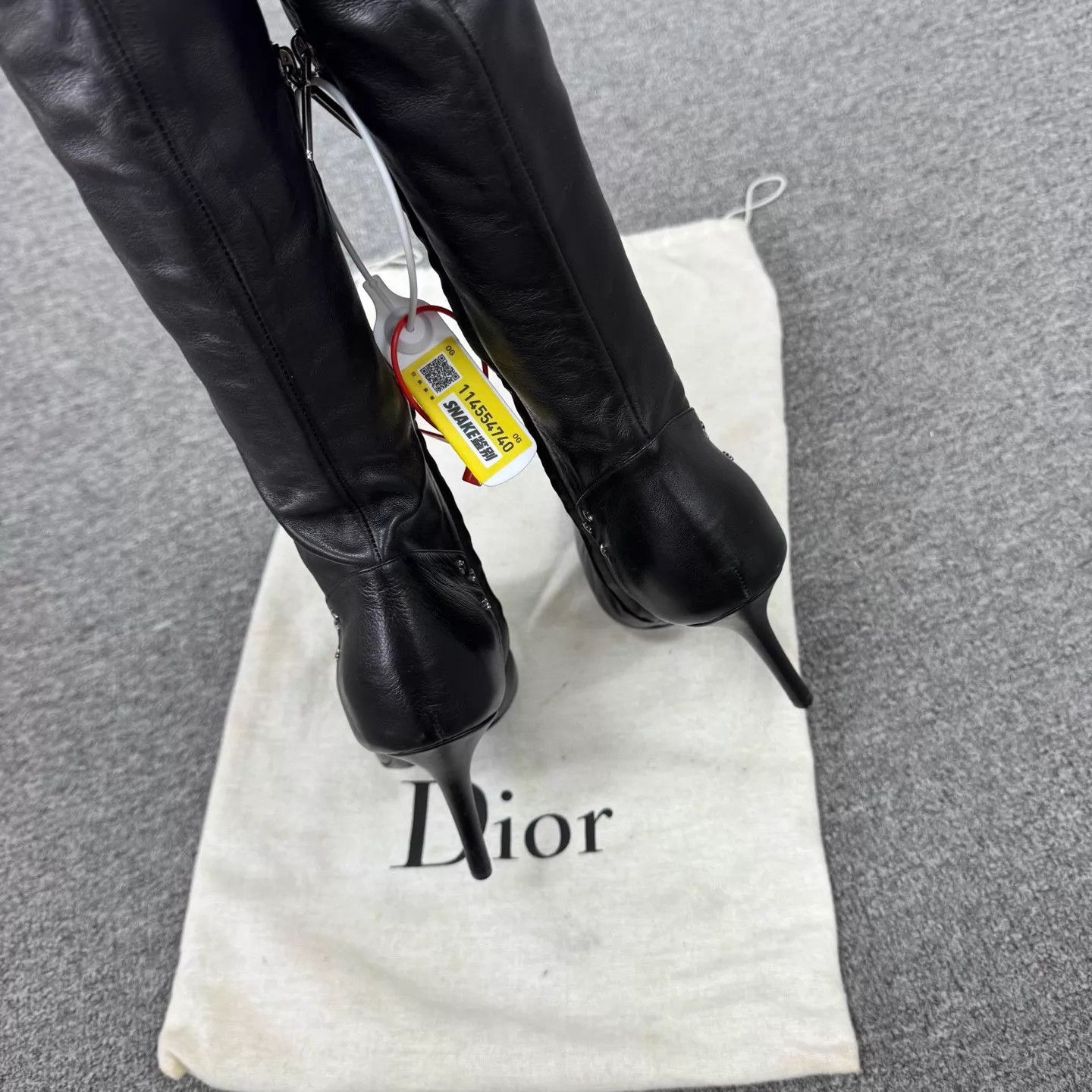 Dior Dior embossed logo black leather pointed stiletto boot Size US 5.5 / IT 35.5 - 4 Thumbnail