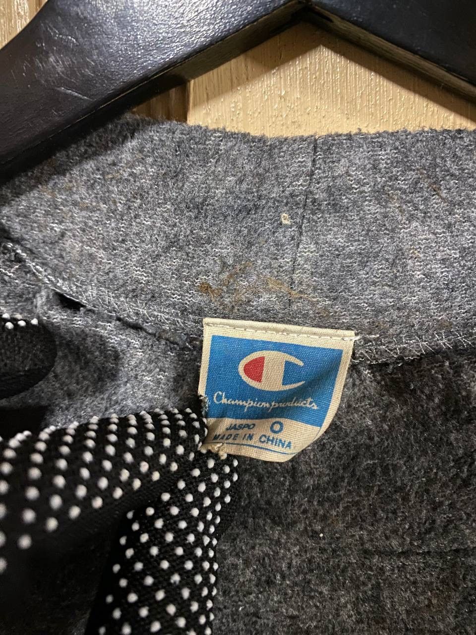 Champion Flash Sale Vintage 90s Champion Two Tone Fleece Size US M / EU 48-50 / 2 - 6 Thumbnail