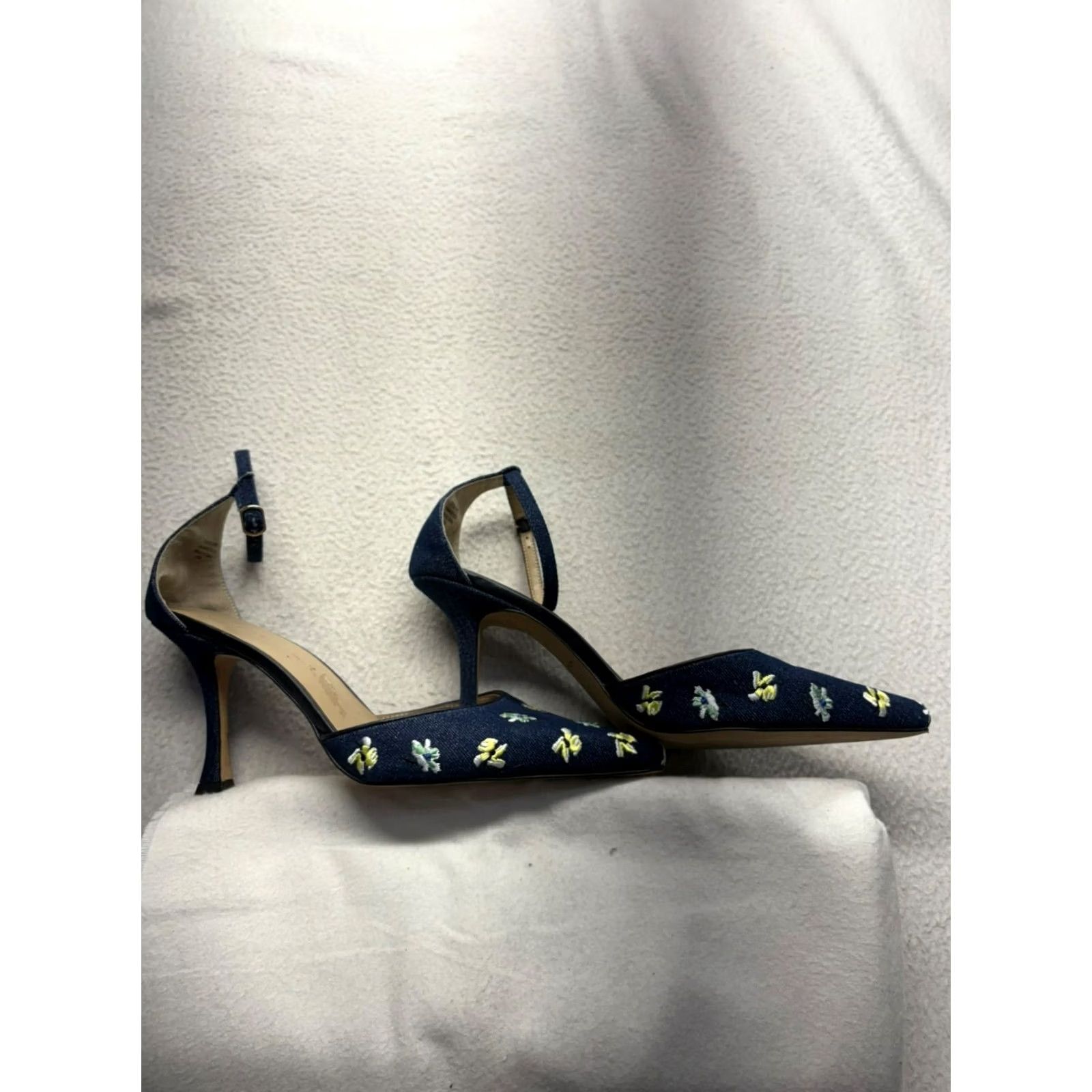 Ann Taylor Ann Taylor Denim Block Heel Floral Embroidered Pumps Womens 9 Blue Block Heel Pump Woman Shoes Size US 9 / IT 39 - 3 Thumbnail