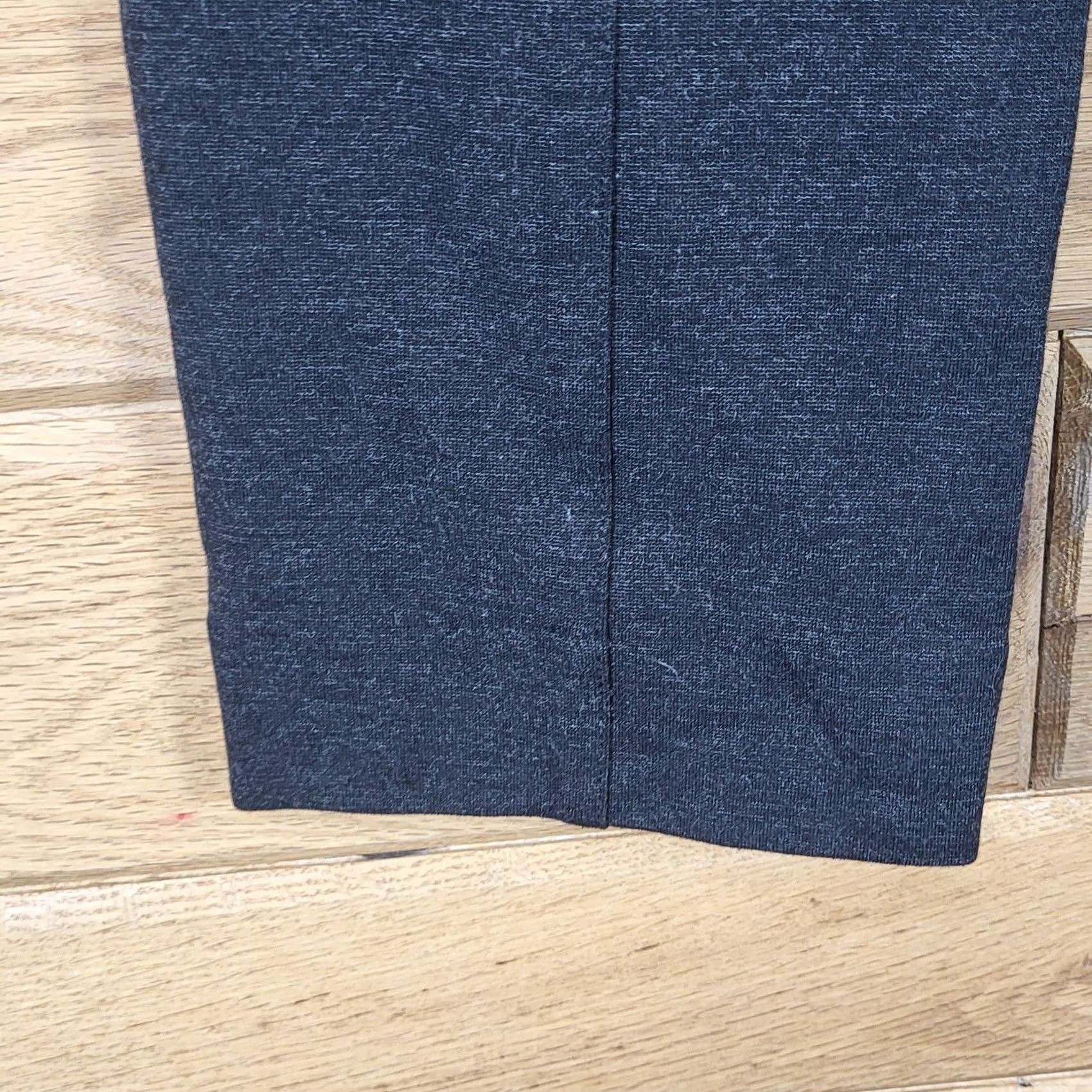 Vintage Cabi Womens Pants Slim Fit Charcoal Gray Side Zip Rayon Nylon Dress Pants 4 Trousers Women Slimming Front Zip Hem Inseam 28.5” Regular Size 4 Size 27" / US 4 / IT 40 - 7 Thumbnail