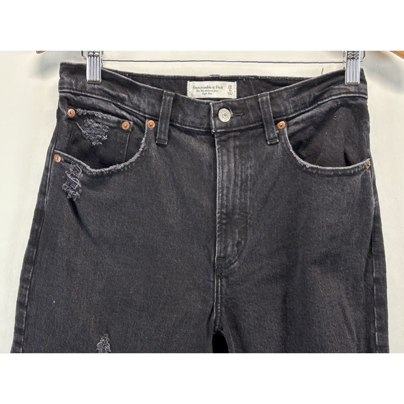Abercrombie & Fitch Abercrombie & Fitch Women's Jeans 28 High Rise Relaxed Straight Distressed 90s Black Denim Size 28" / US 6 / IT 42 - 2 Thumbnail