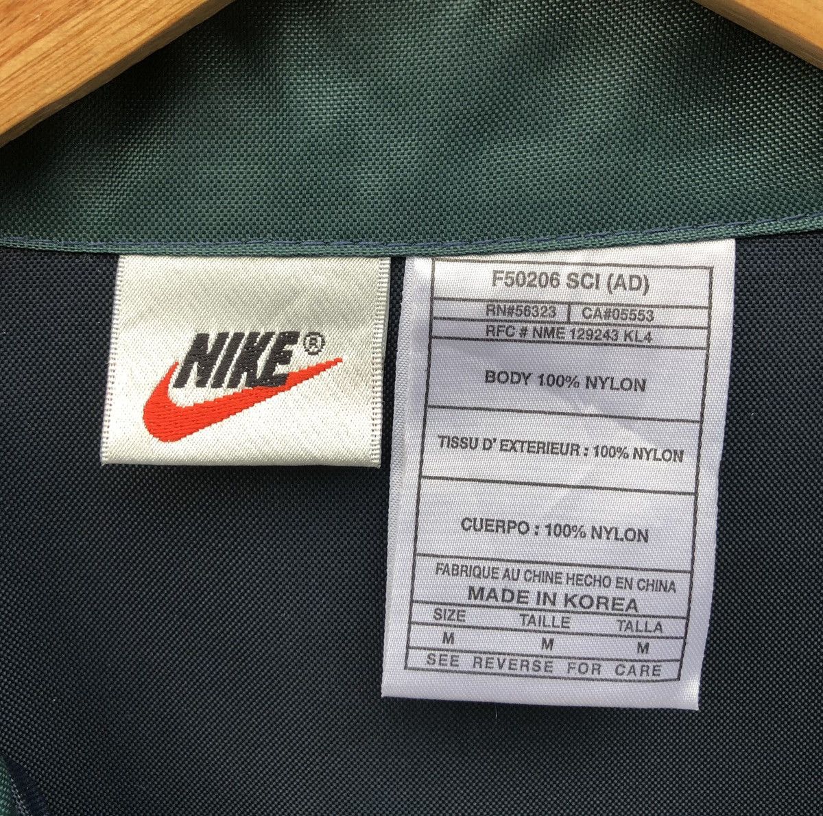 Vintage Vintage Nike 90s Half-Zip Nylon Pullover Windbreaker Jacket Size US M / EU 48-50 / 2 - 13 Thumbnail
