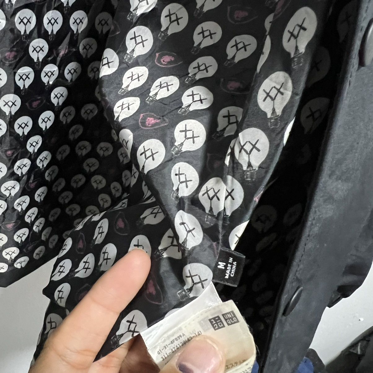 Andy Warhol × Kaws × Uniqlo KAWS x Andy Warhol x UNIQLO Coach Jacket Black – Rare Collab Size US M / EU 48-50 / 2 - 8 Thumbnail