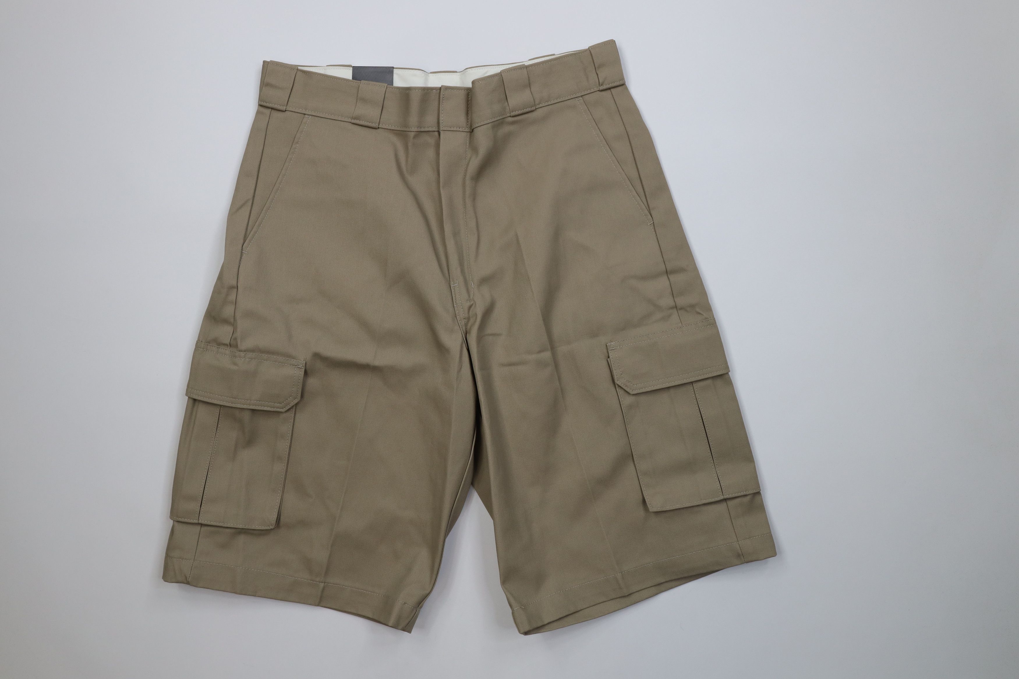 Dickies Deadstock Vintage Y2K Dickies Baggy Cargo Shorts Khaki Brown Size US 34 / EU 50 - 1 Thumbnail