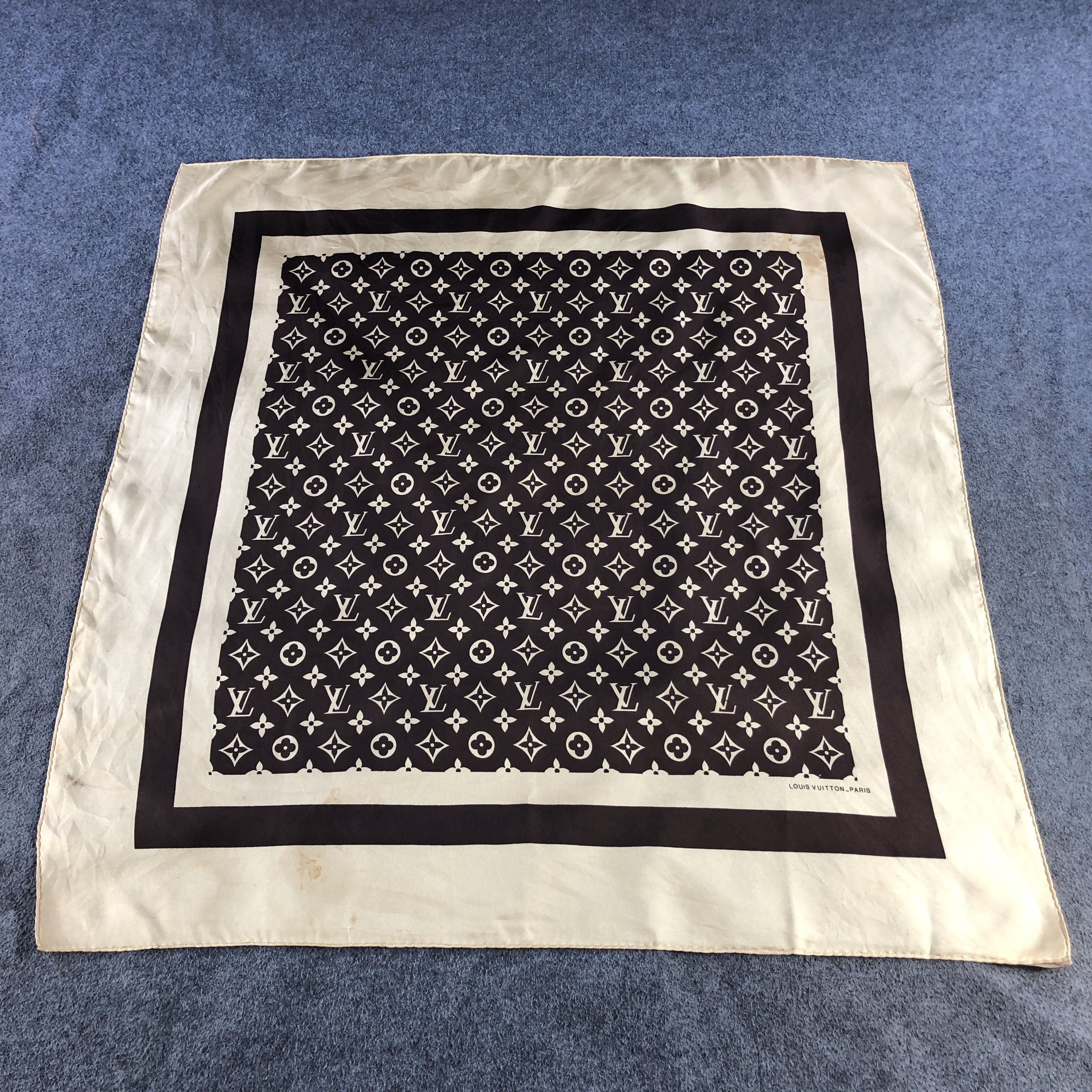 Vintage Louis Vuitton Monogram Silk Scarf Brown Beige M1403 Size ONE SIZE - 2 Thumbnail