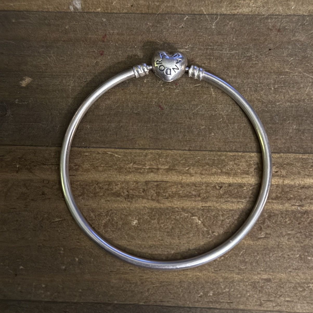 pandora Pandora Moments 925 silver logo heart clasp bangle bracelet Size ONE SIZE - 2 Thumbnail