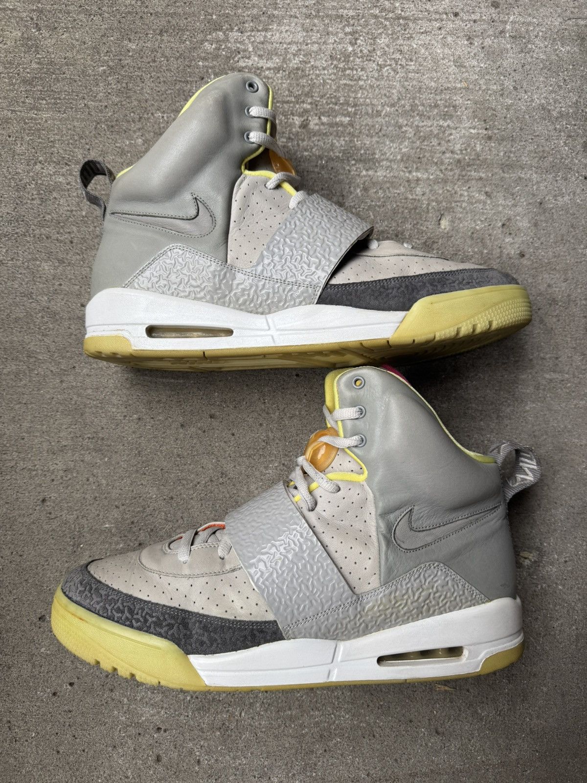 NIKE AIR YEEZY ZEN GREY 2009 SIZE 14 KANYE WEST