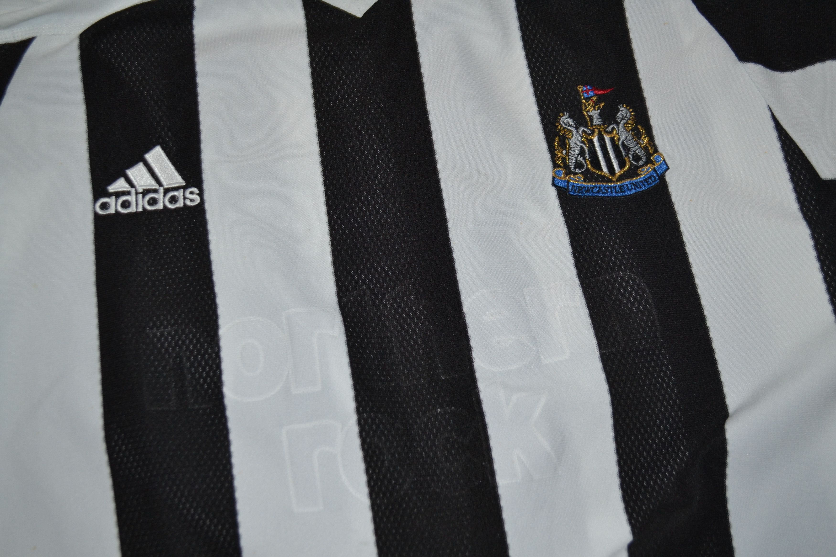 Adidas Vintage Newcastle United 2003 2005 Home Shirt Jersey Size US L / EU 52-54 / 3 - 4 Thumbnail