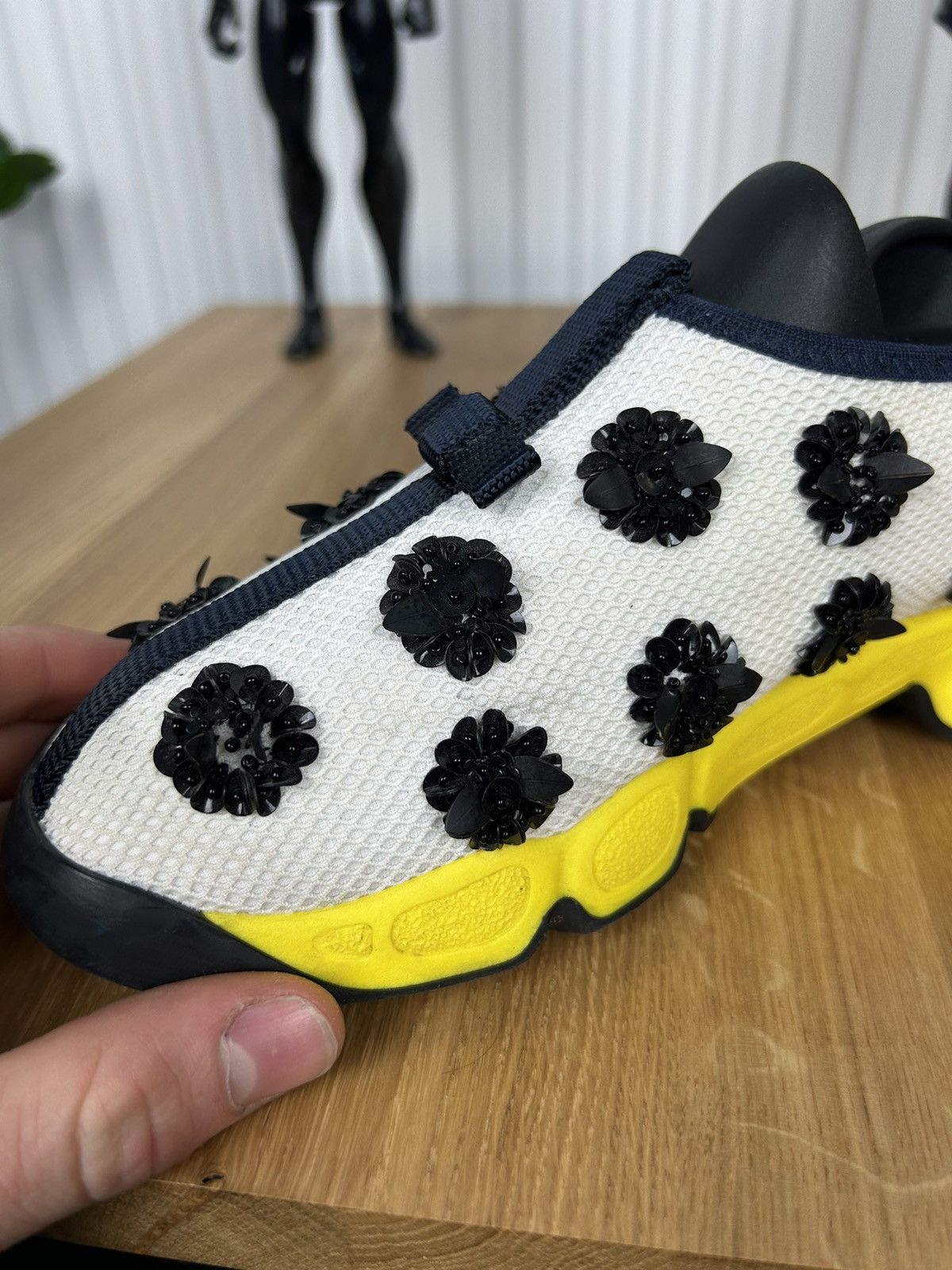 Dior Christian Dior Mesh Embellished sneaker Size US 6 / IT 36 - 18 Thumbnail
