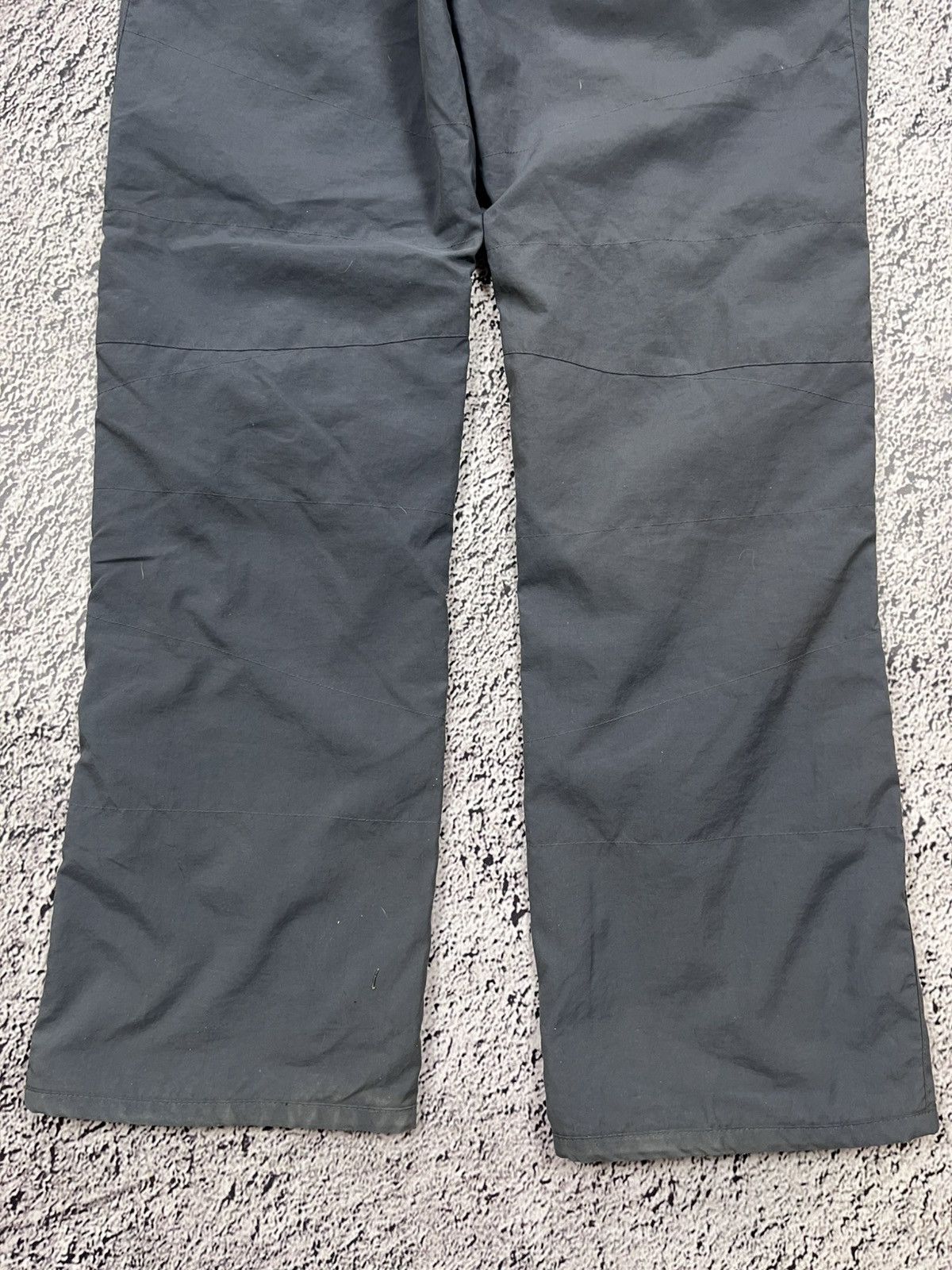 Nike ACG NIKE ACG NYLON SKI SNOW STRAIGHT PANTS Size 26" / US 2 / IT 38 - 6 Thumbnail