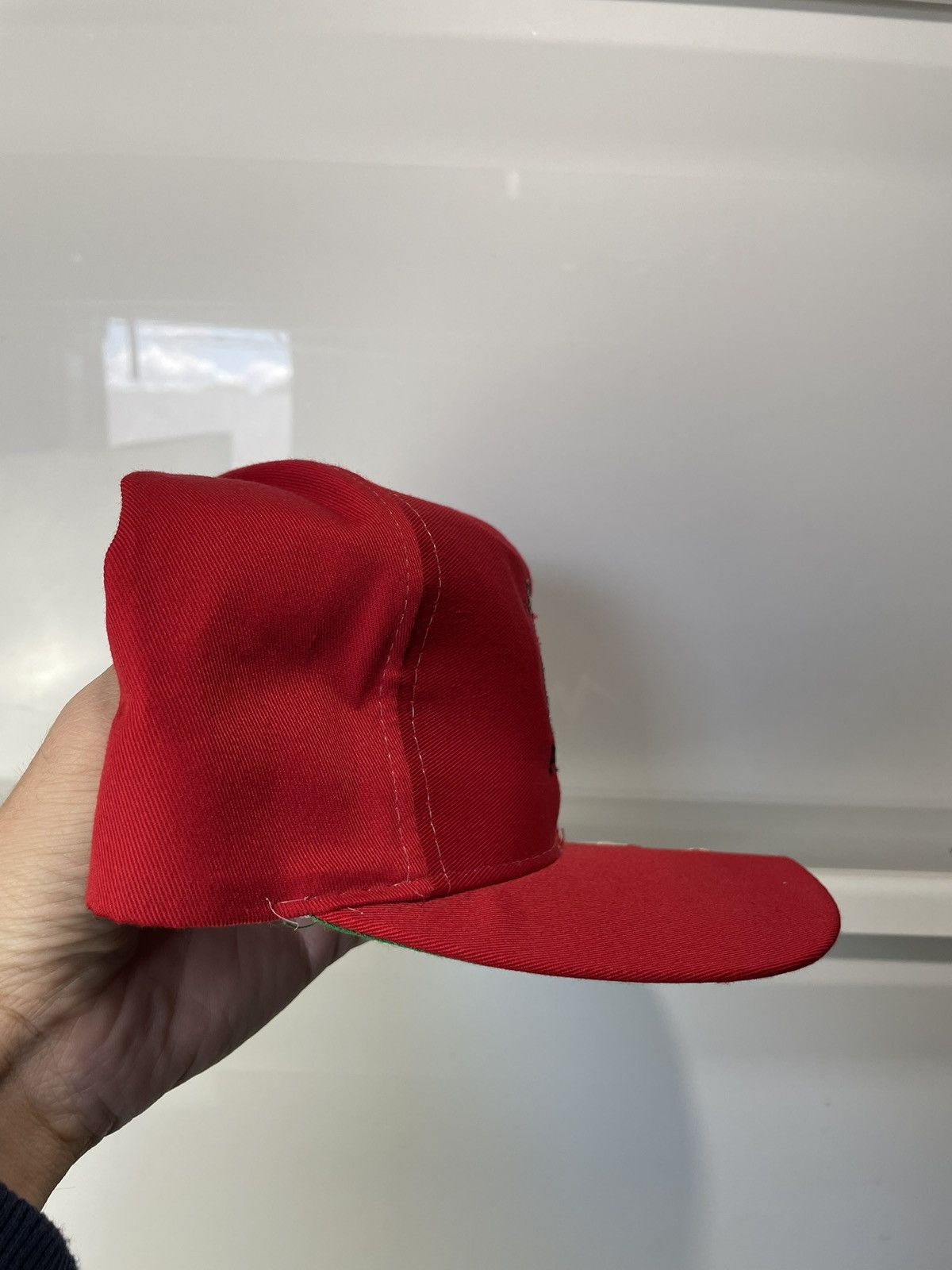 Vintage Vintage Hooters Hat Sharktooth Style 90s Used Red Black Size ONE SIZE - 5 Thumbnail