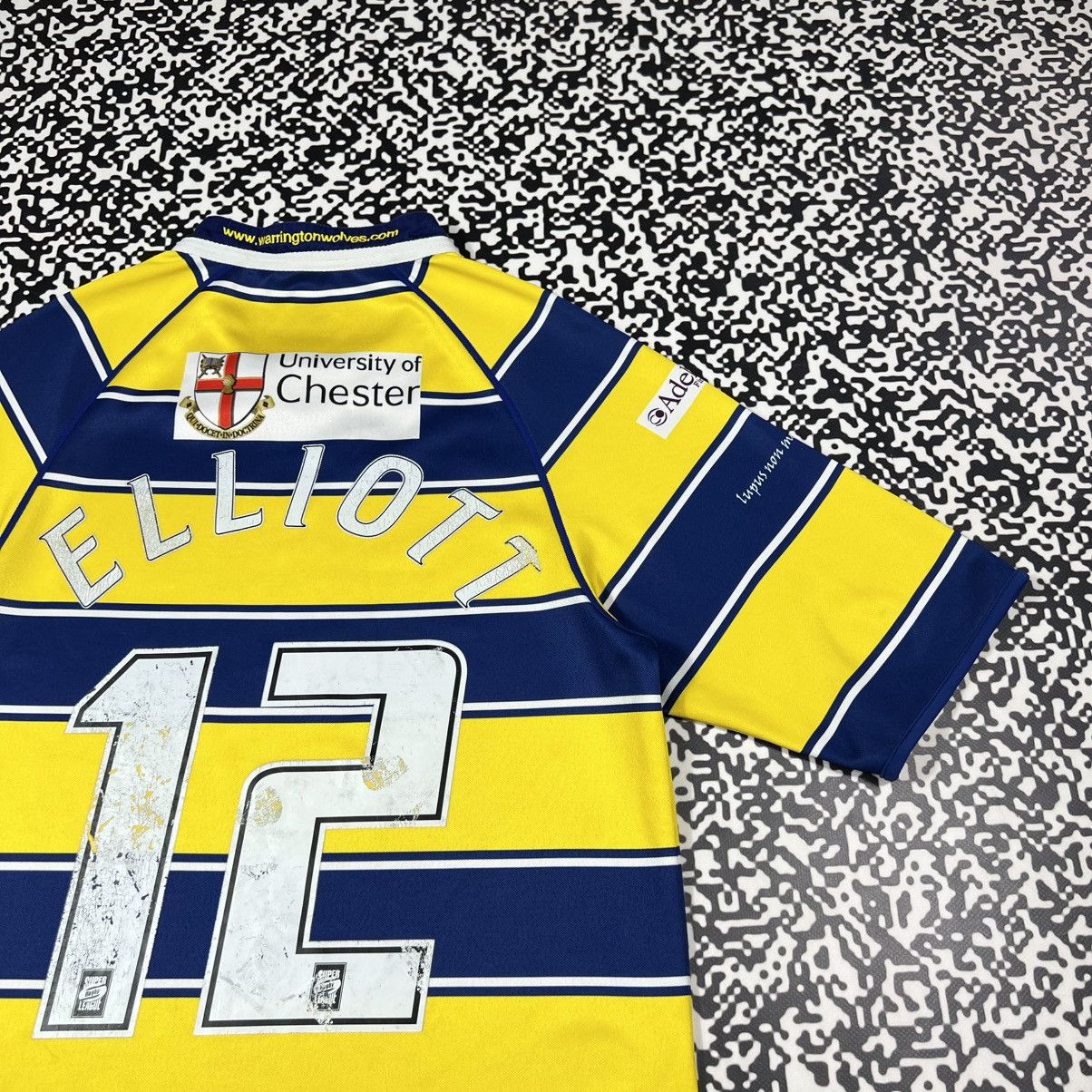 Canterbury of New Zealand Vintage Y2K Warrington Wolves Elliott Rugby Jersey Retro Size US M / EU 48-50 / 2 - 6 Thumbnail
