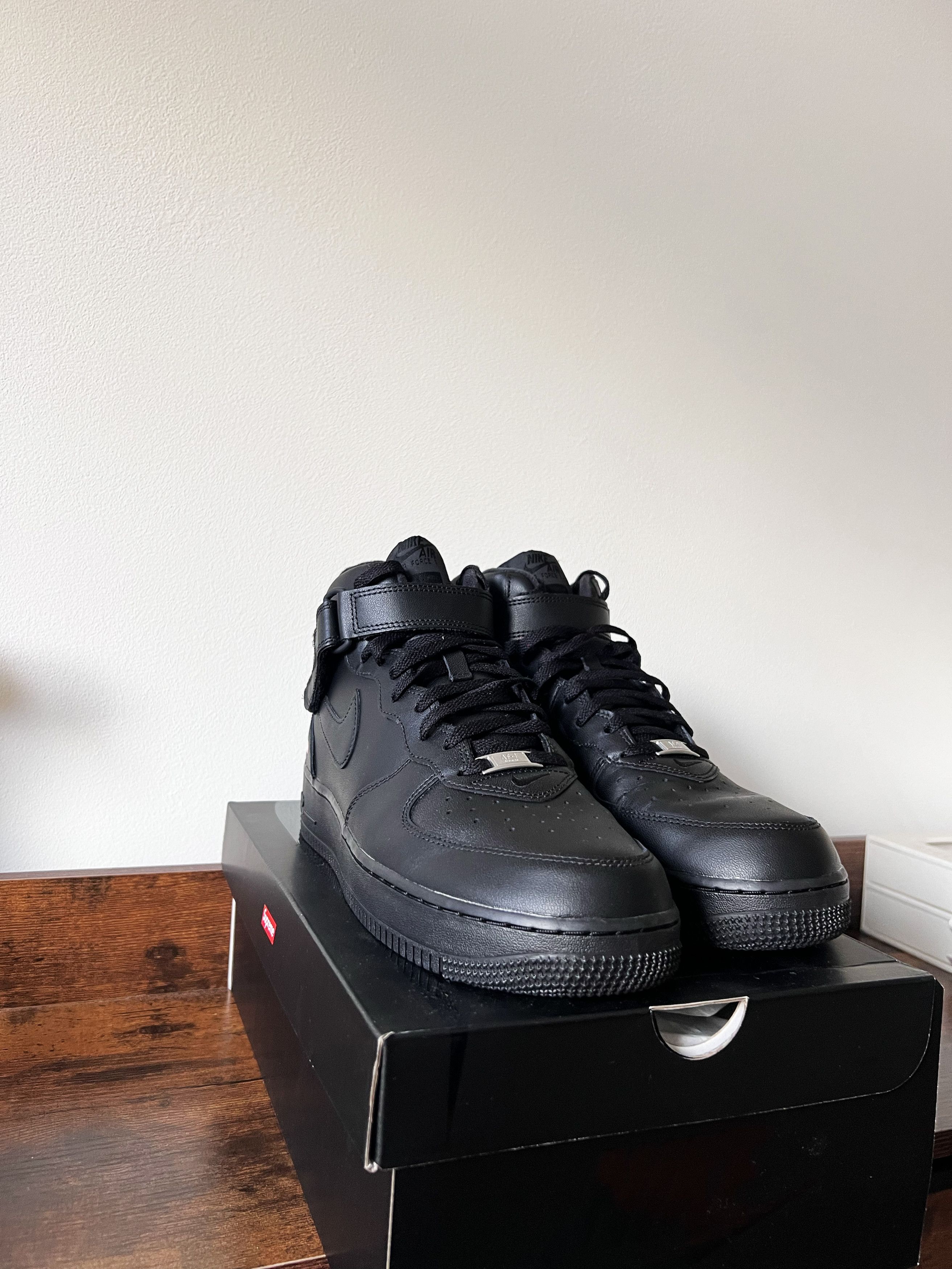Supreme Brand New - Supreme®/Nike® Air Force 1 Mid - 45.5 EUR Size US 11.5 / EU 44-45 - 7 Thumbnail