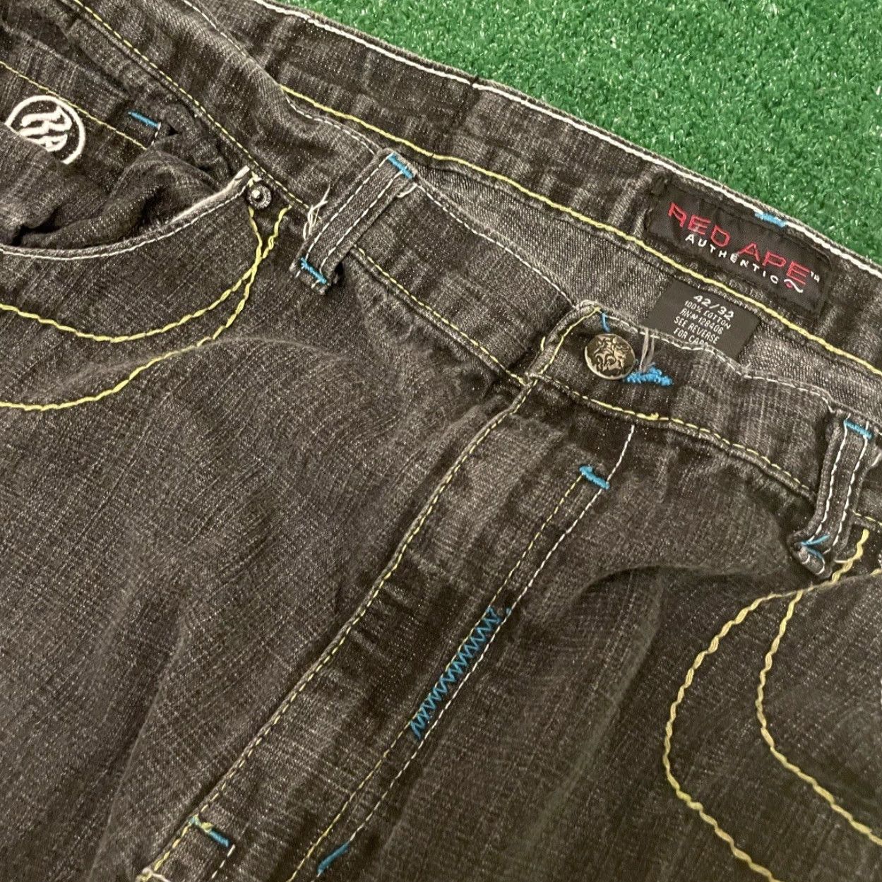 Vintage VINTAGE Red Ape Baggy Skater Grunge Jeans VTG Mens 42 Embroidered Wide-Leg 42x32 Distressed Jeans Mens Size US 42 / EU 58 - 4 Thumbnail